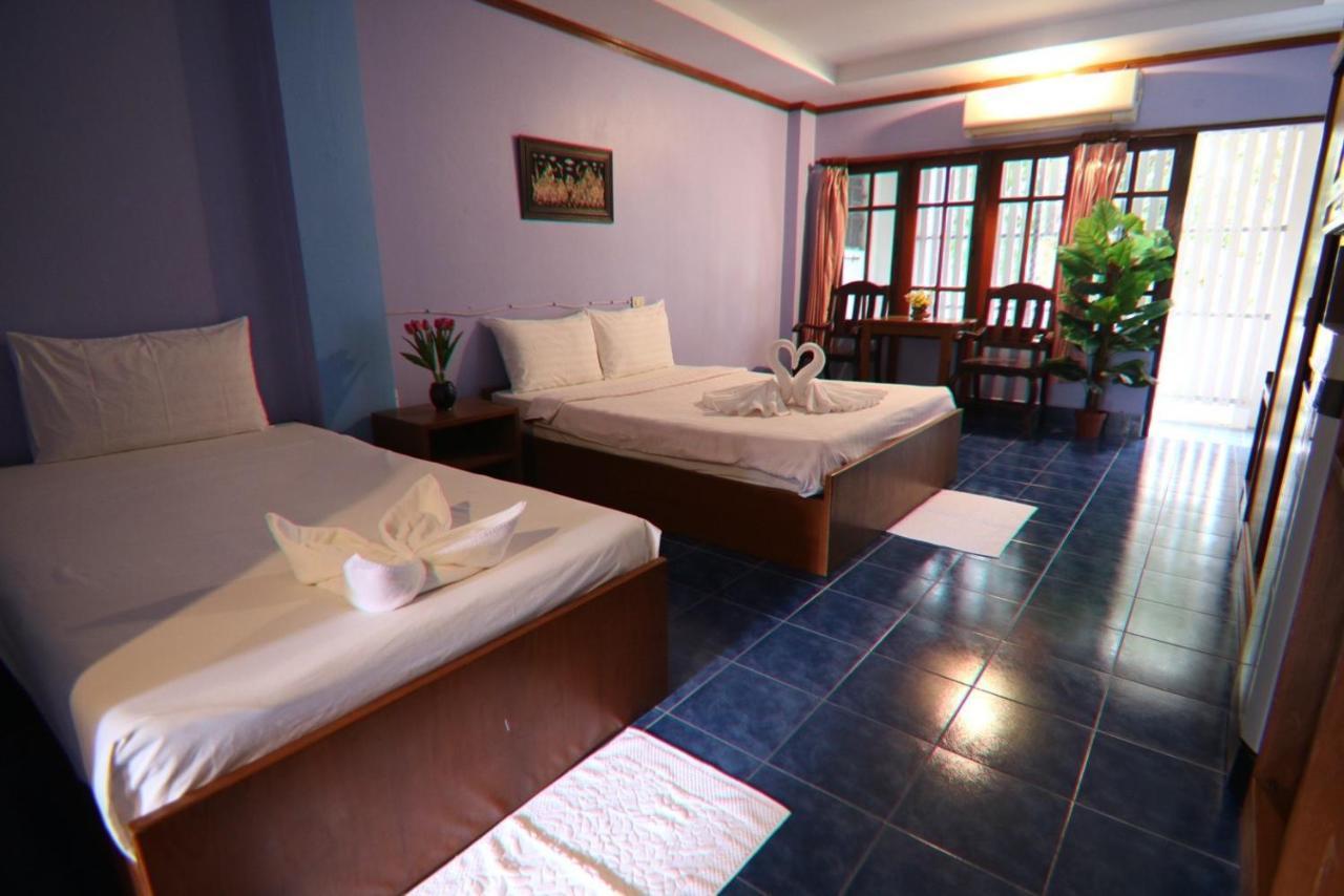 Hotel Coconut House