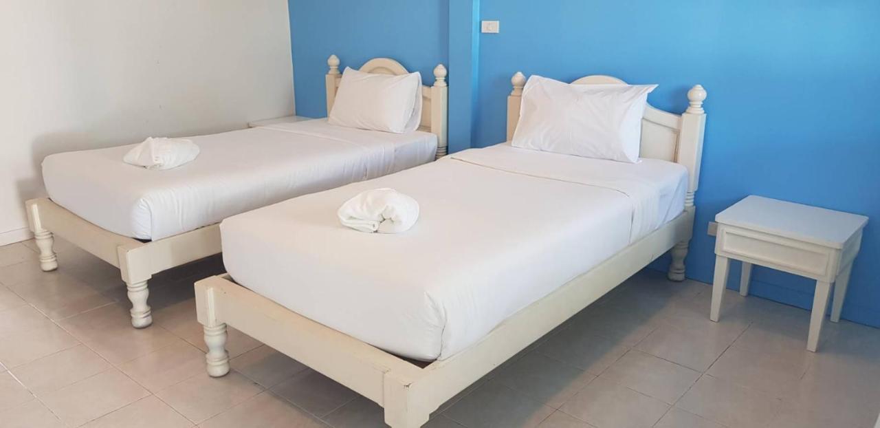 March Samui Mae Nam