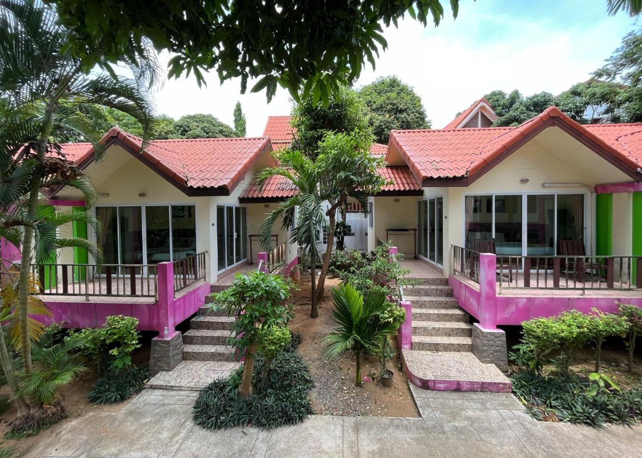 Mae Somboon House Guest house *