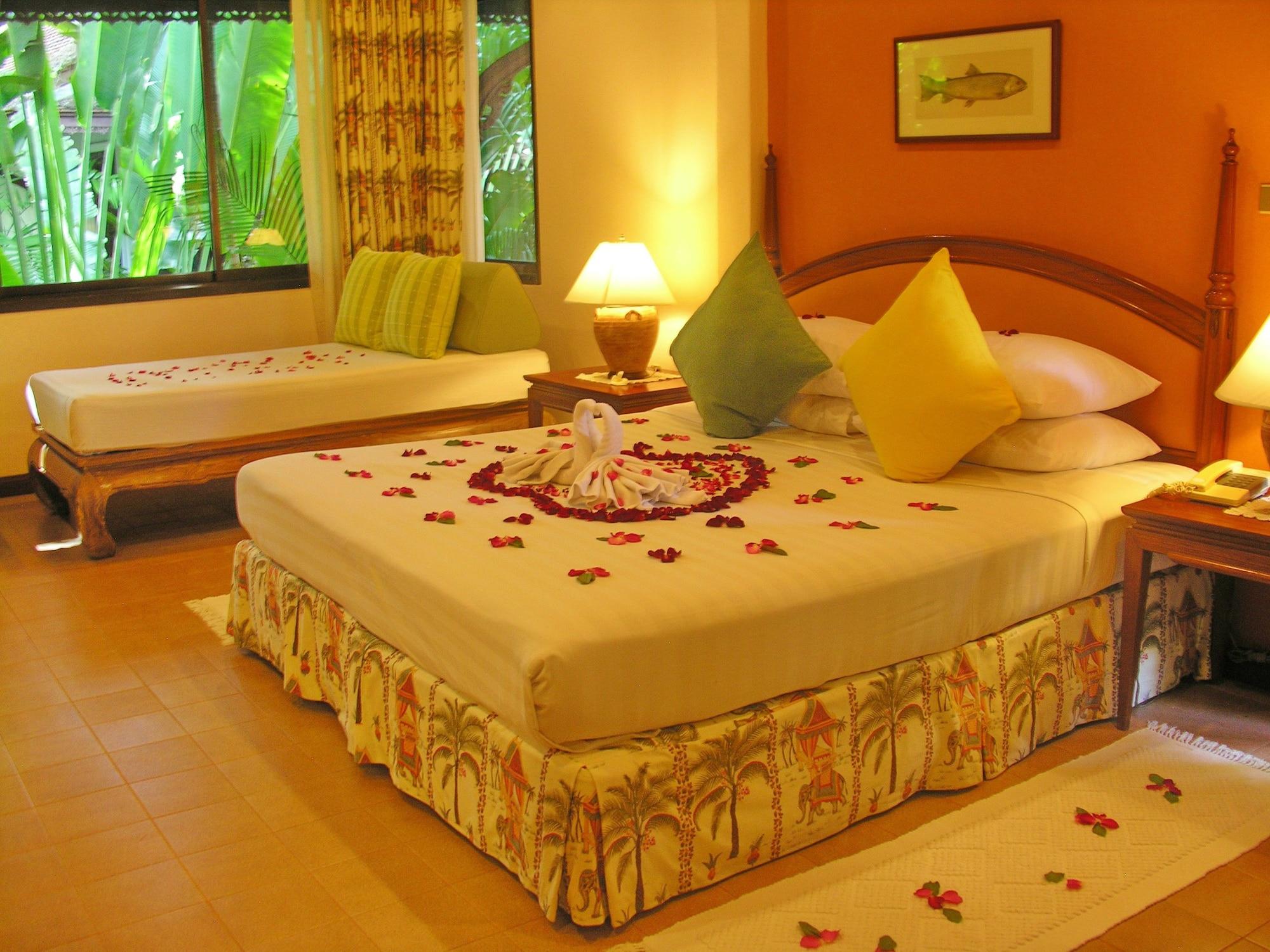 White House 4*