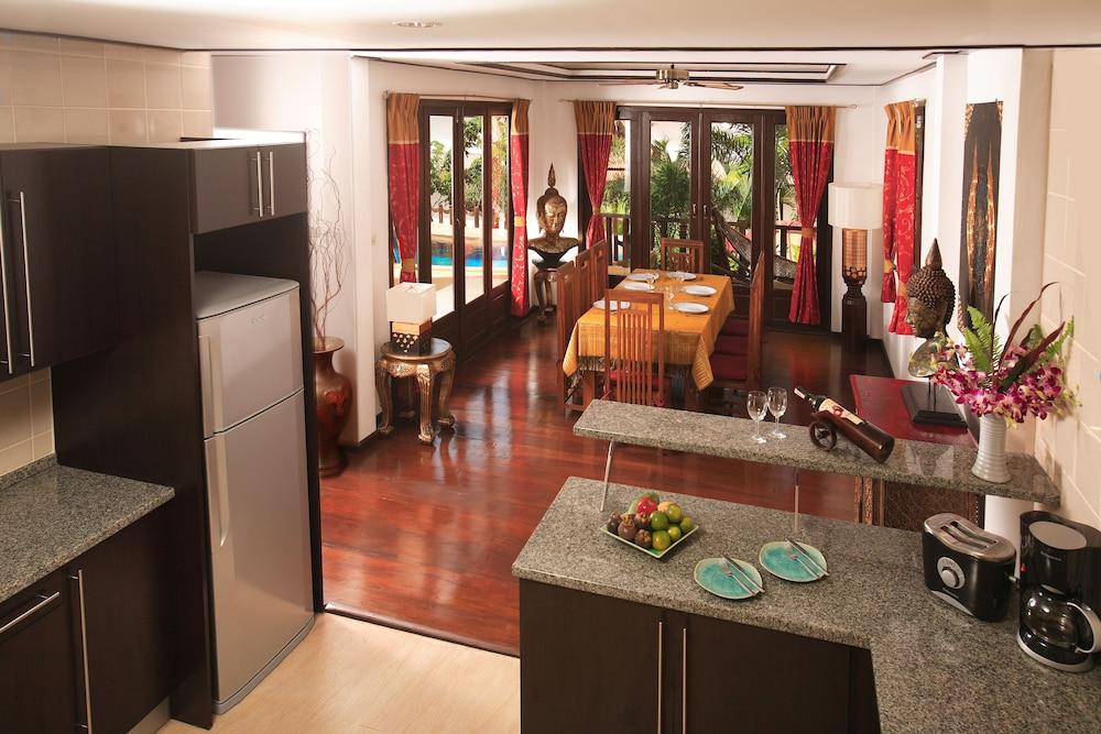 Paradise Island Estate Resort
