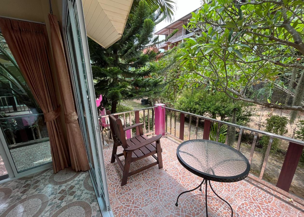 Mae Somboon House Lamai Beach (Koh Samui)