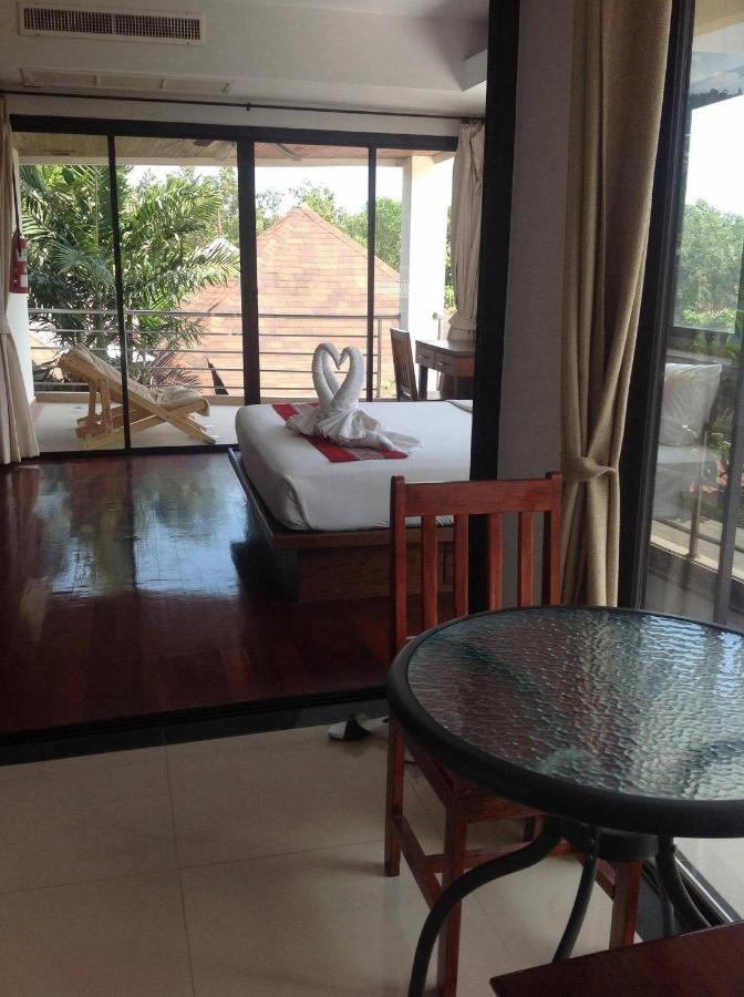 Chawenglakeviewcondo Hotel