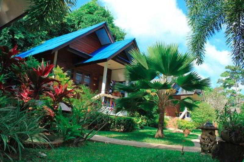 Resort Baan Rom Mai