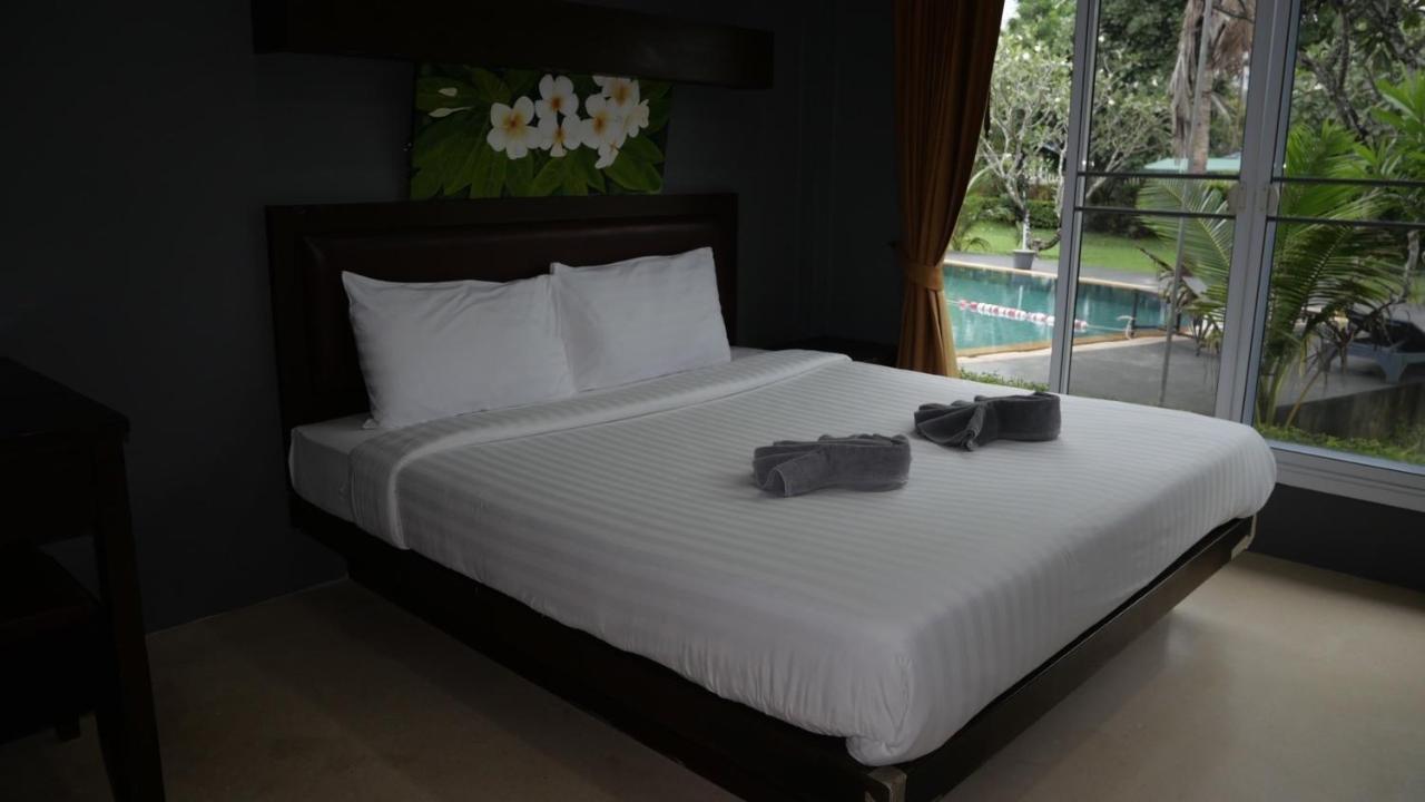 Airport Garden Resort