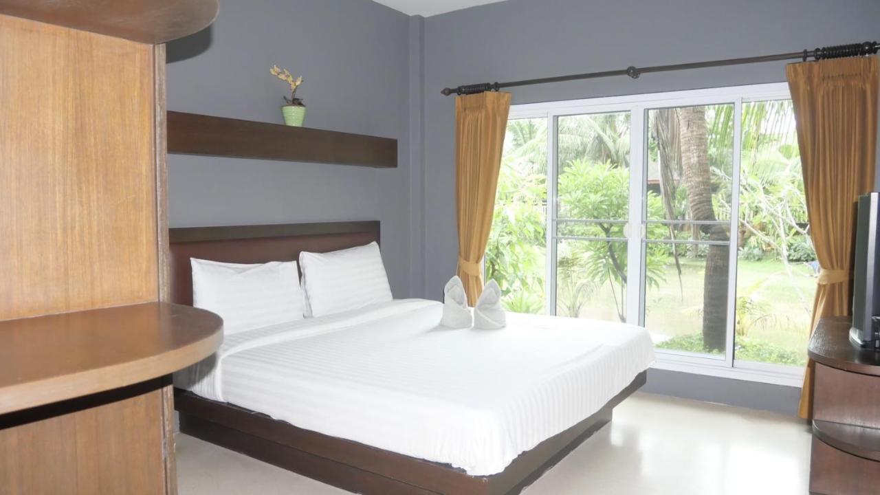 Airport Garden Resort
