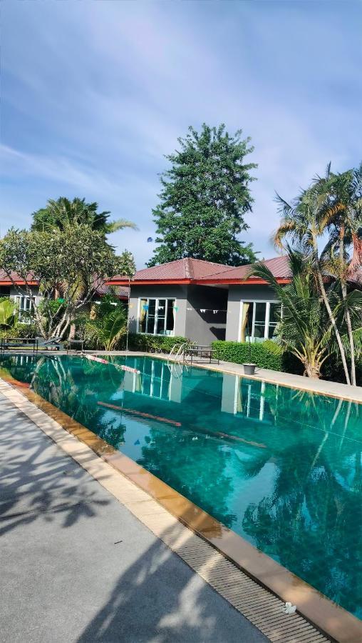 Airport Garden Resort
