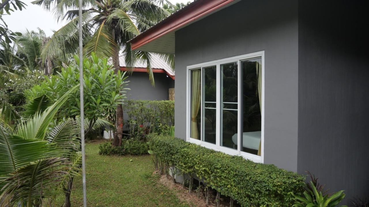 Airport Garden Amphoe Koksamui