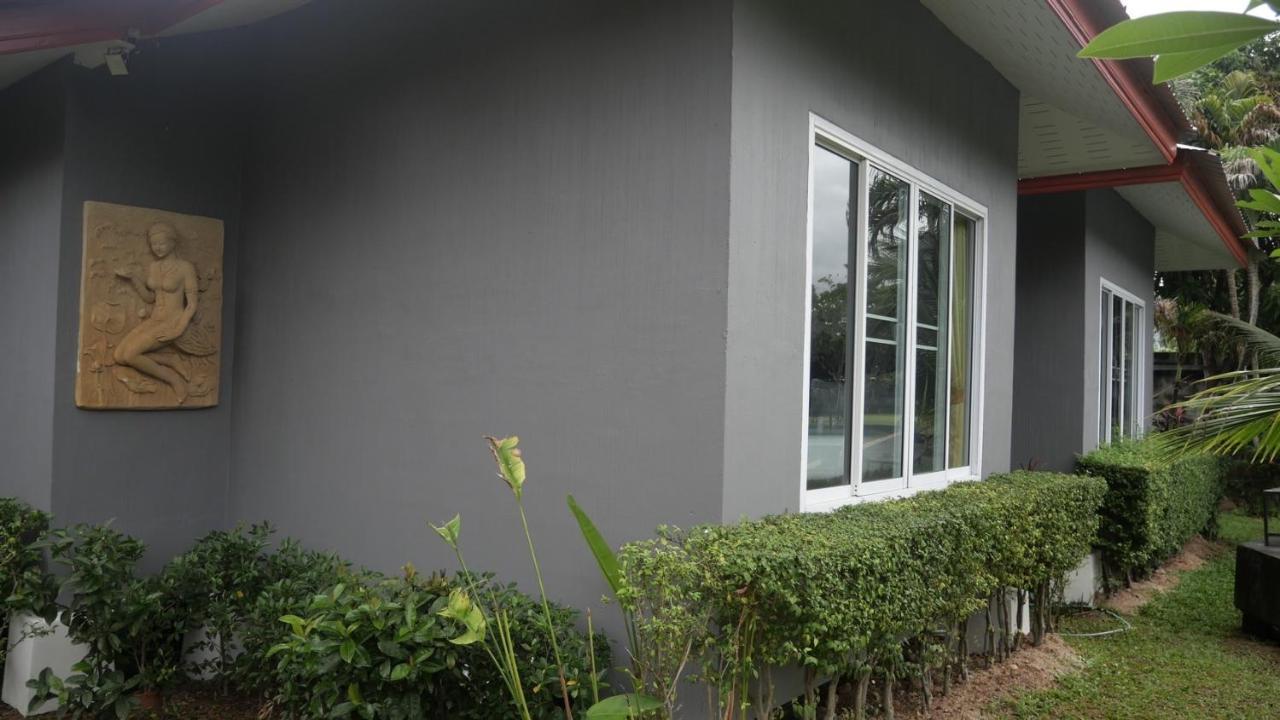 Airport Garden Resort *