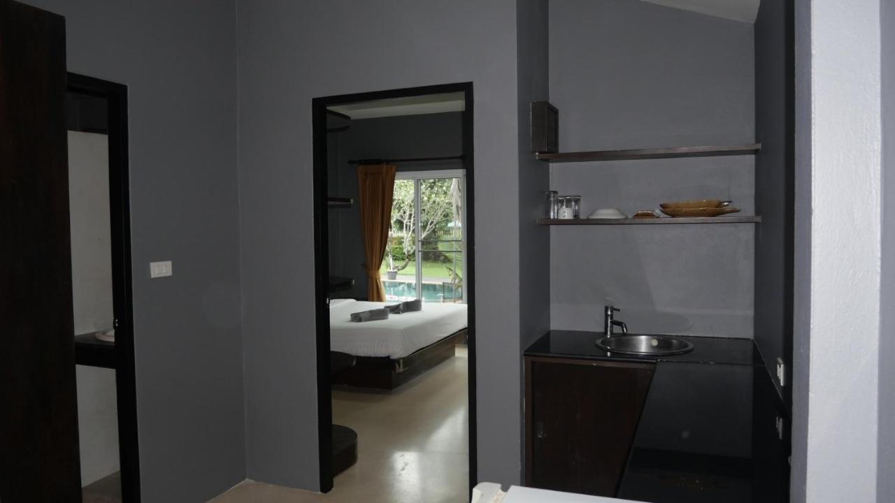 Airport Garden Resort