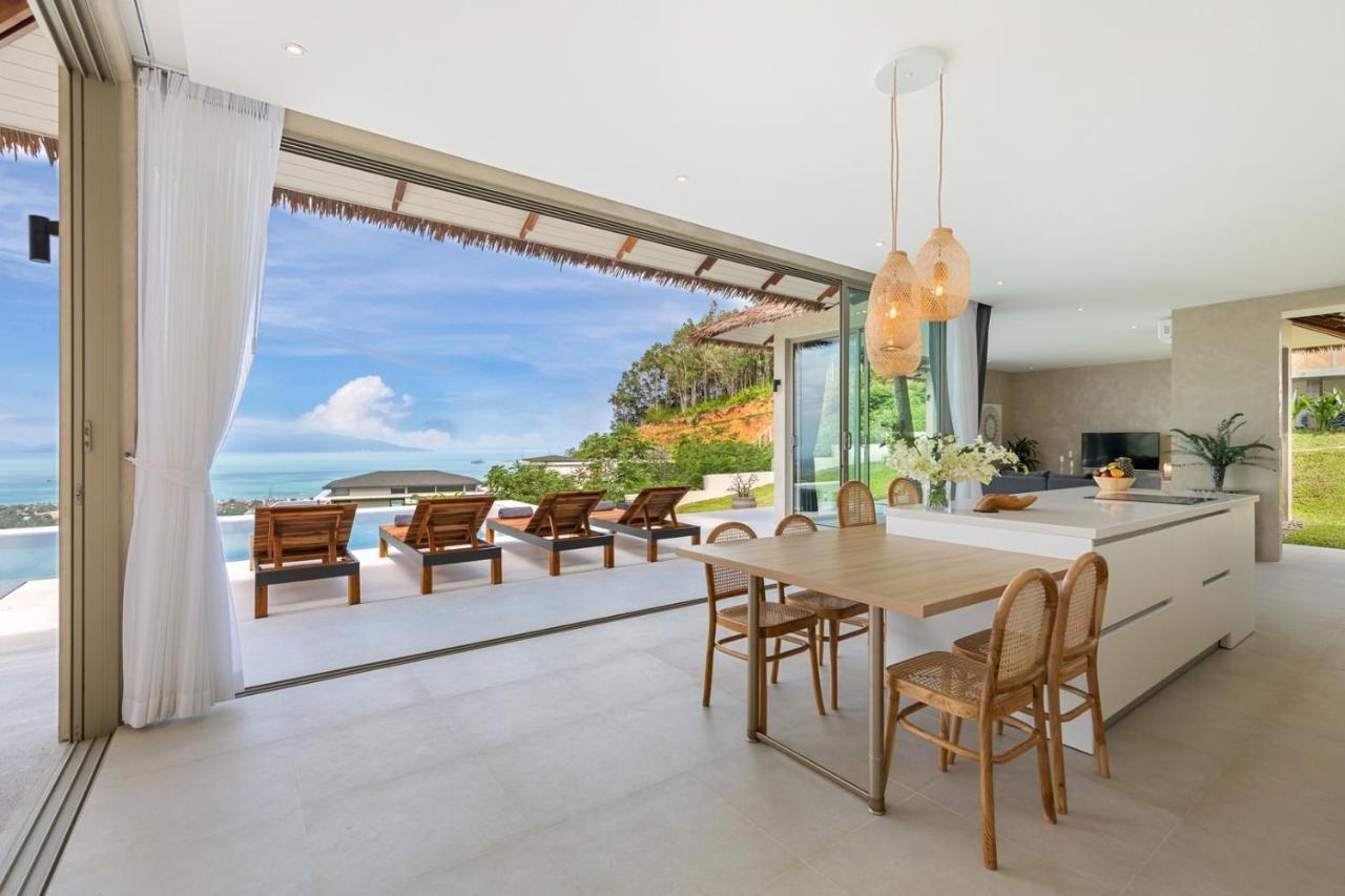 Designer's Delight: Lilly Belle: 4 Bed Pool *