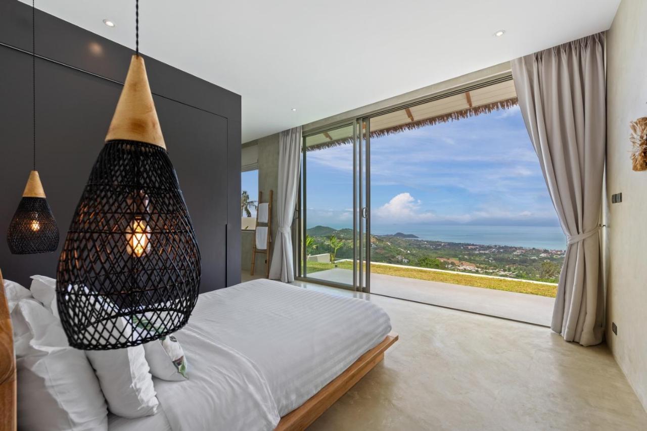 Designer's Delight: Lilly Belle: 4 Bed Pool Pousada