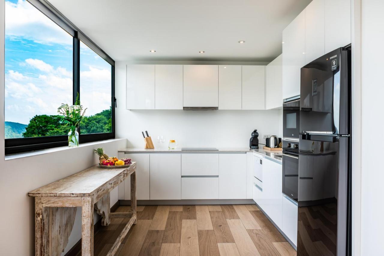 Luxury 5 Bedroom Oceanview In Bophut With Staff *