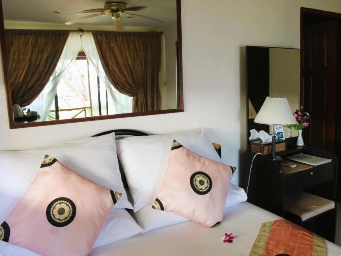 The Waterfront Boutique Hotel&cafe 3*