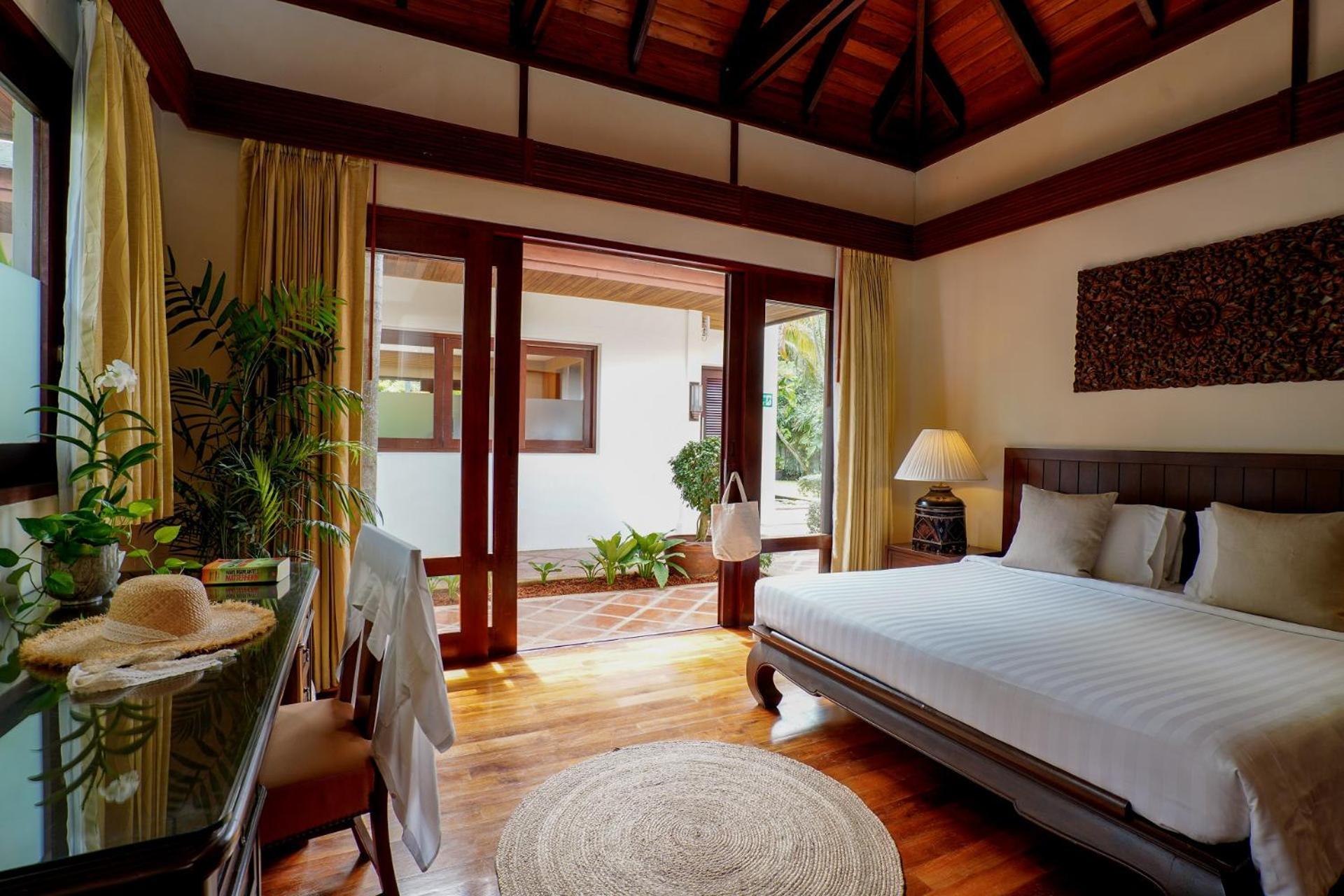 Miskawaan Beachfront 5*