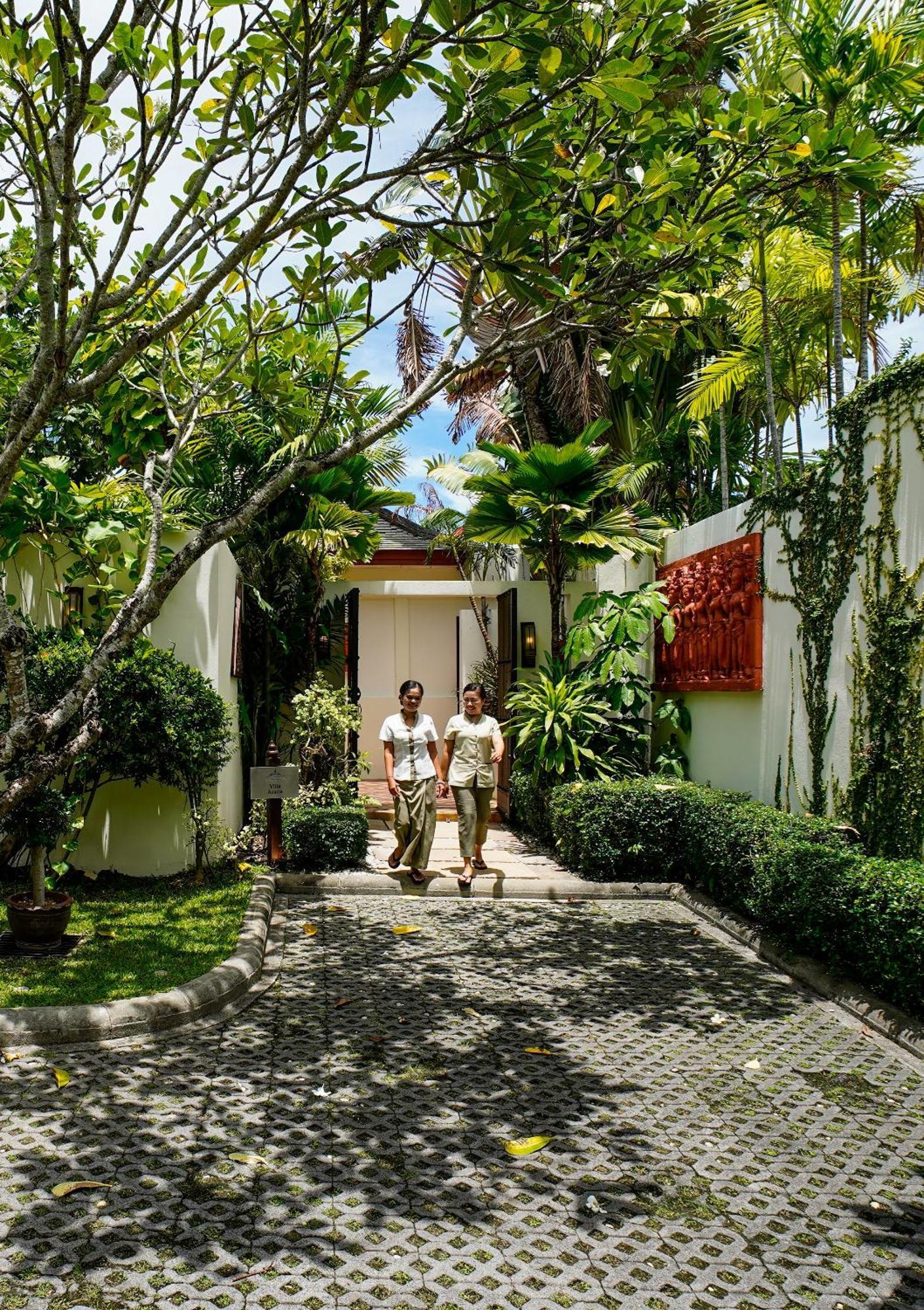 Miskawaan Beachfront Resort 5*