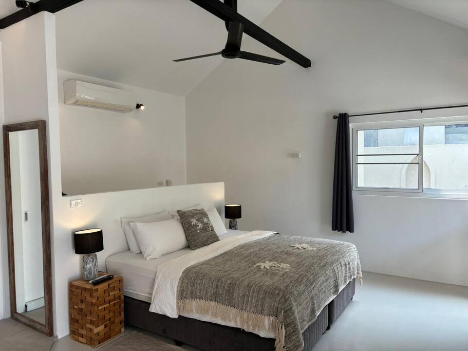 Umiimaan Pool Villa, 4br, 4ba *