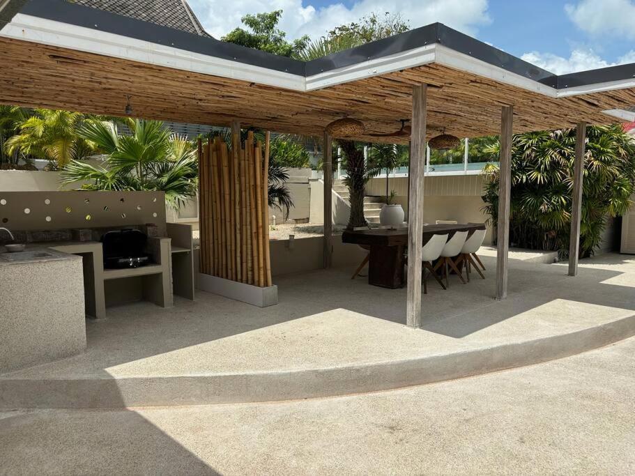 Umiimaan Pool Villa, 4br, 4ba