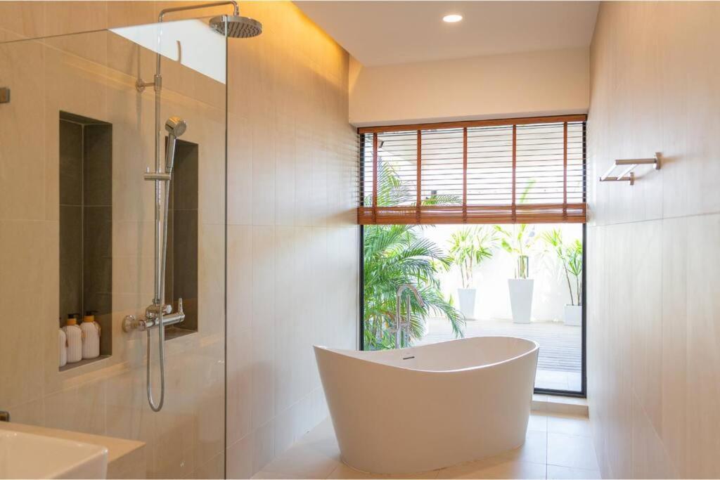 Modern Walking Distance To Fisherman Village Kbr15 Villa