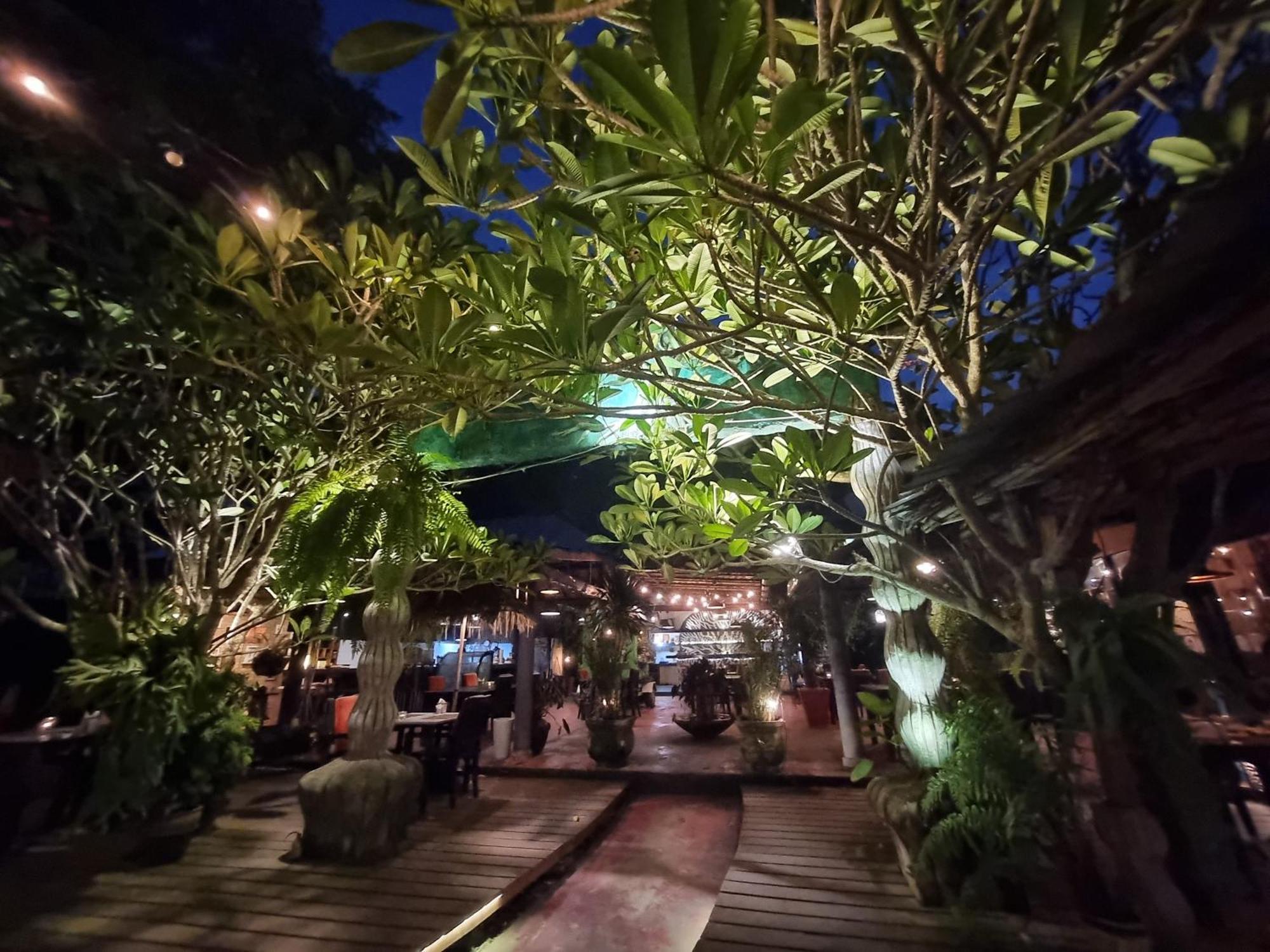 Wood Park Samui, Bangrak *