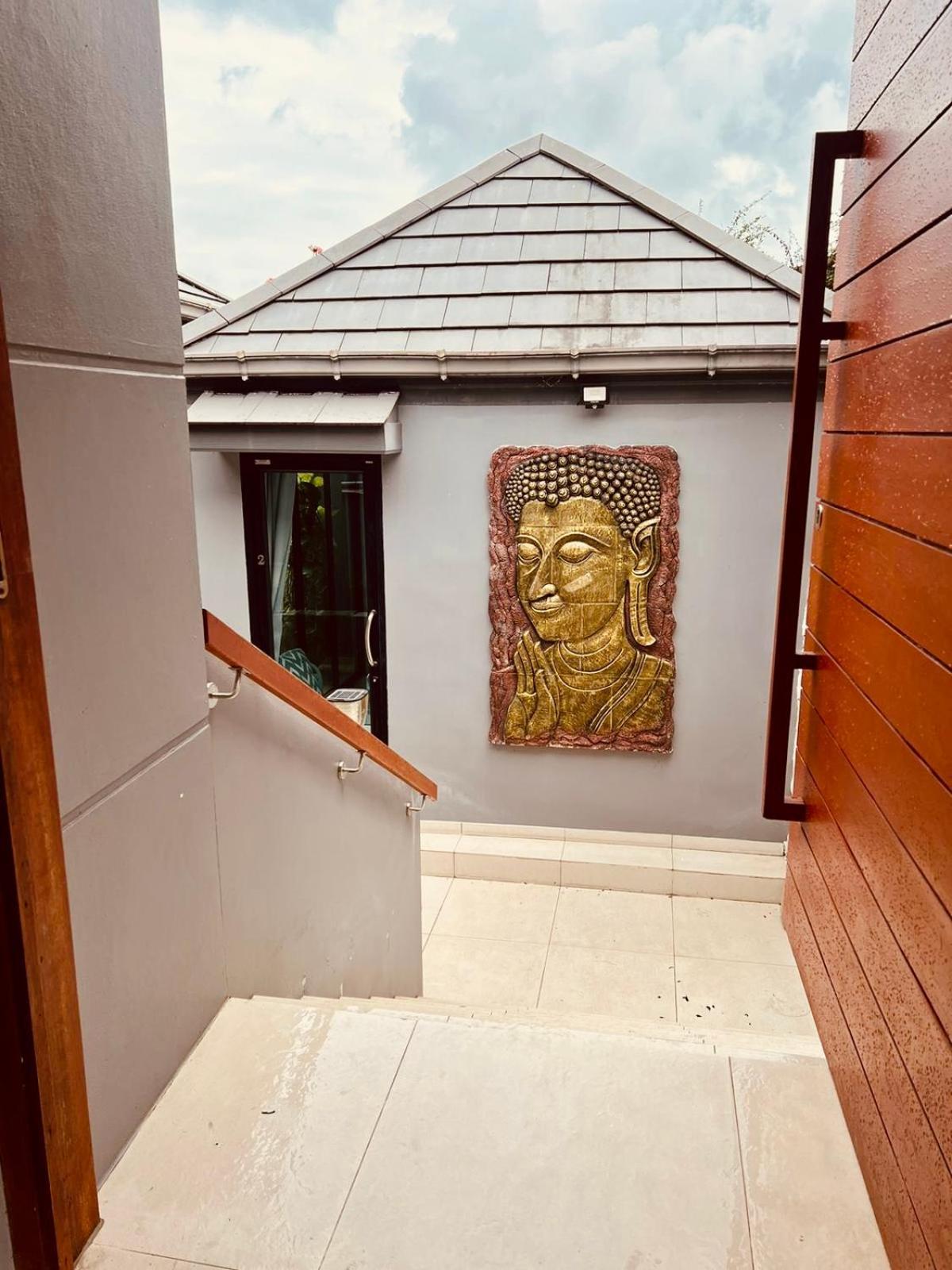 Tropical Cocoon Villa