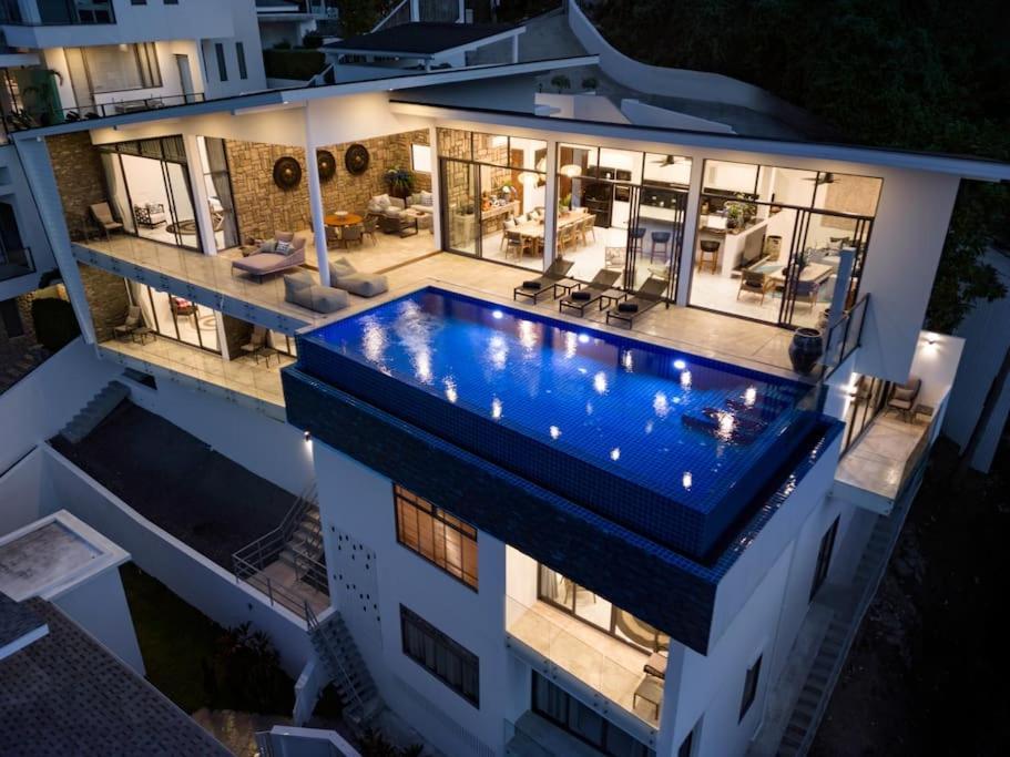 Luxury Blue Coco Sea View - 4x4 Suv Included * Koh Samui