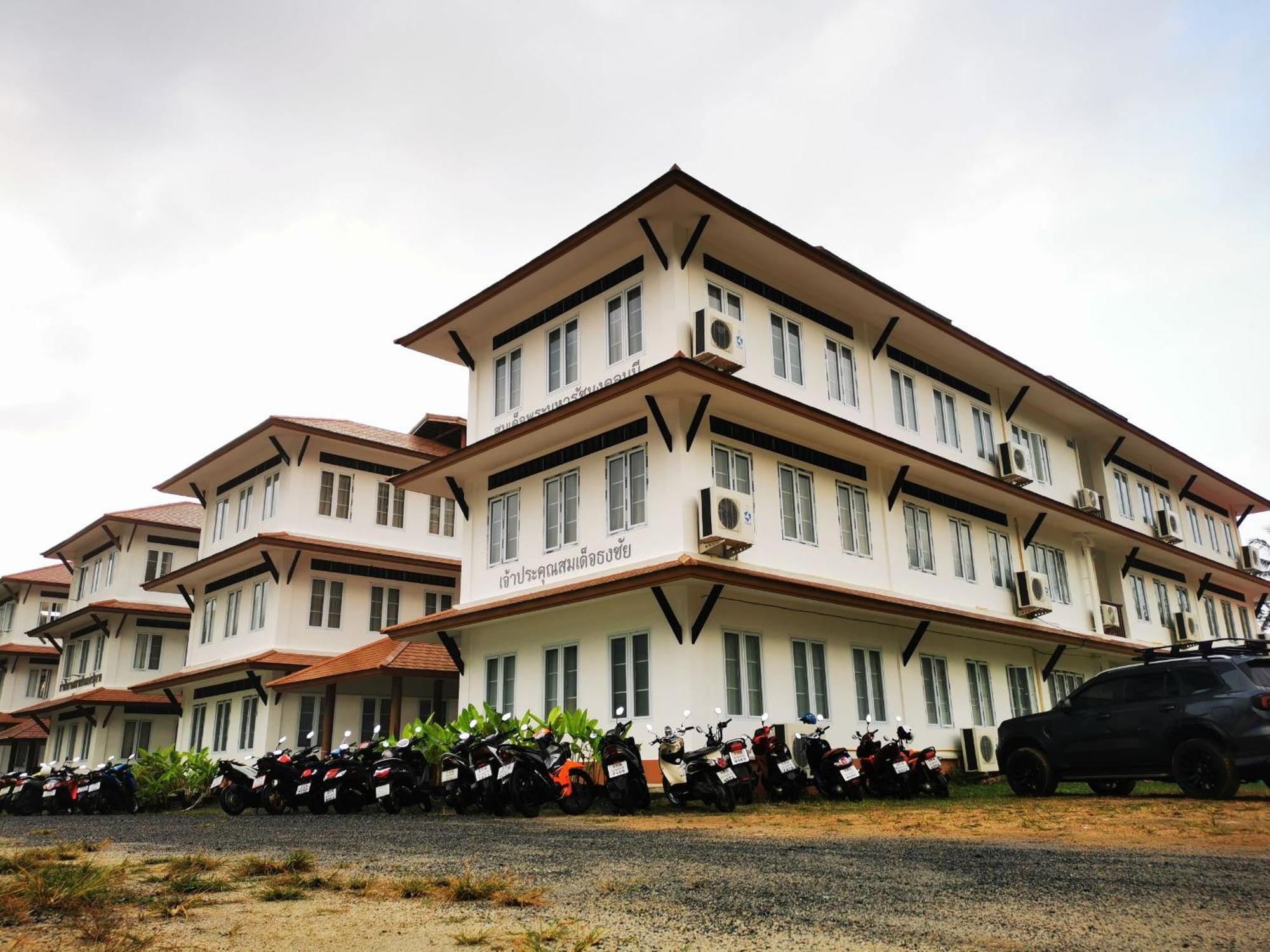 Hostel Bbvc - Collegestay Ban Thurian