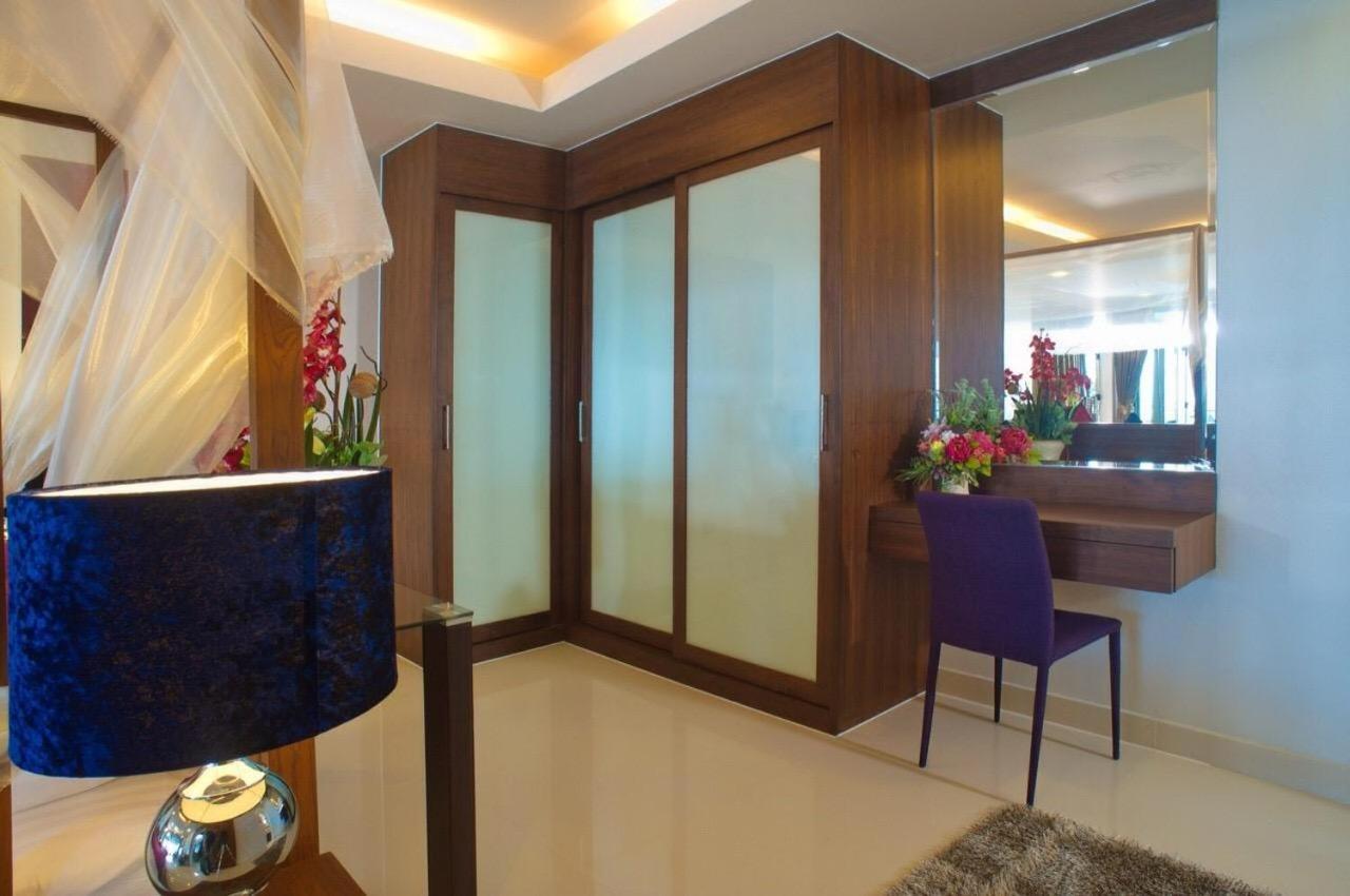 Yupa Penthouse
