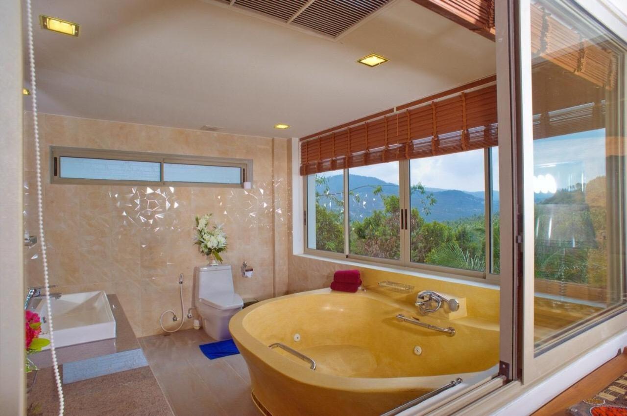 Yupa Penthouse Apartment