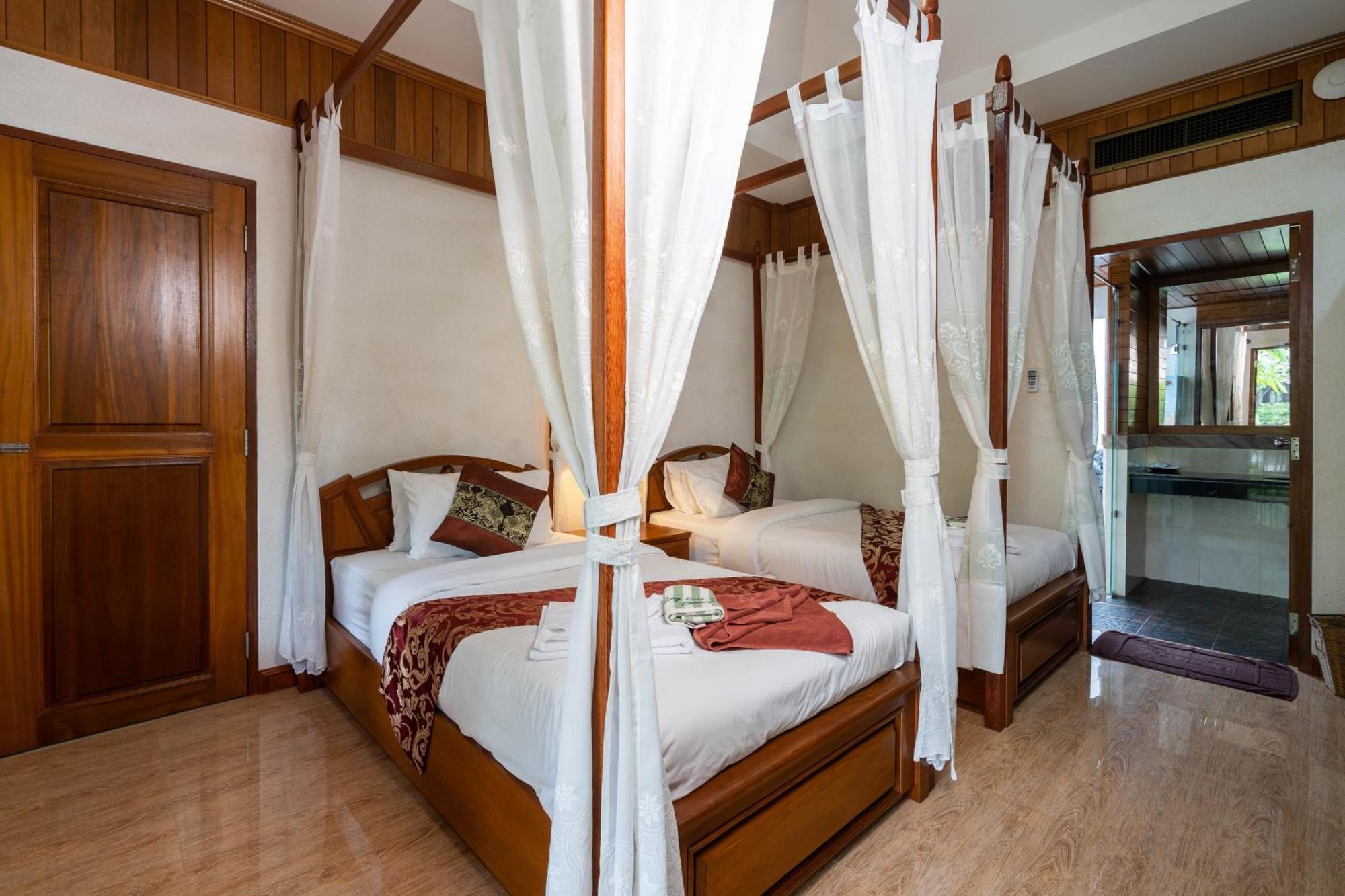 Long Lodge, Beach, Koh Samui