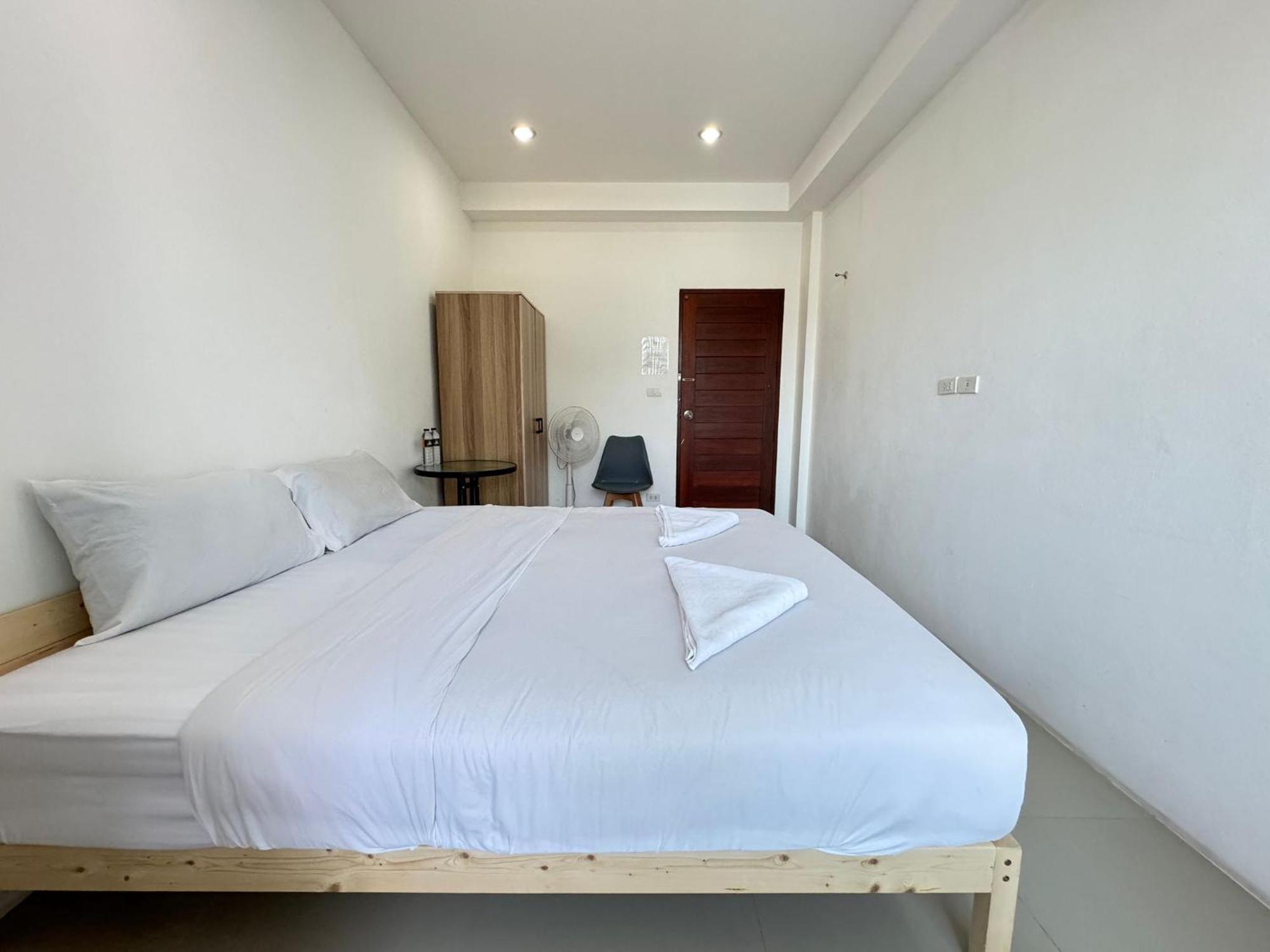 Sleep Samui Choeng Mon