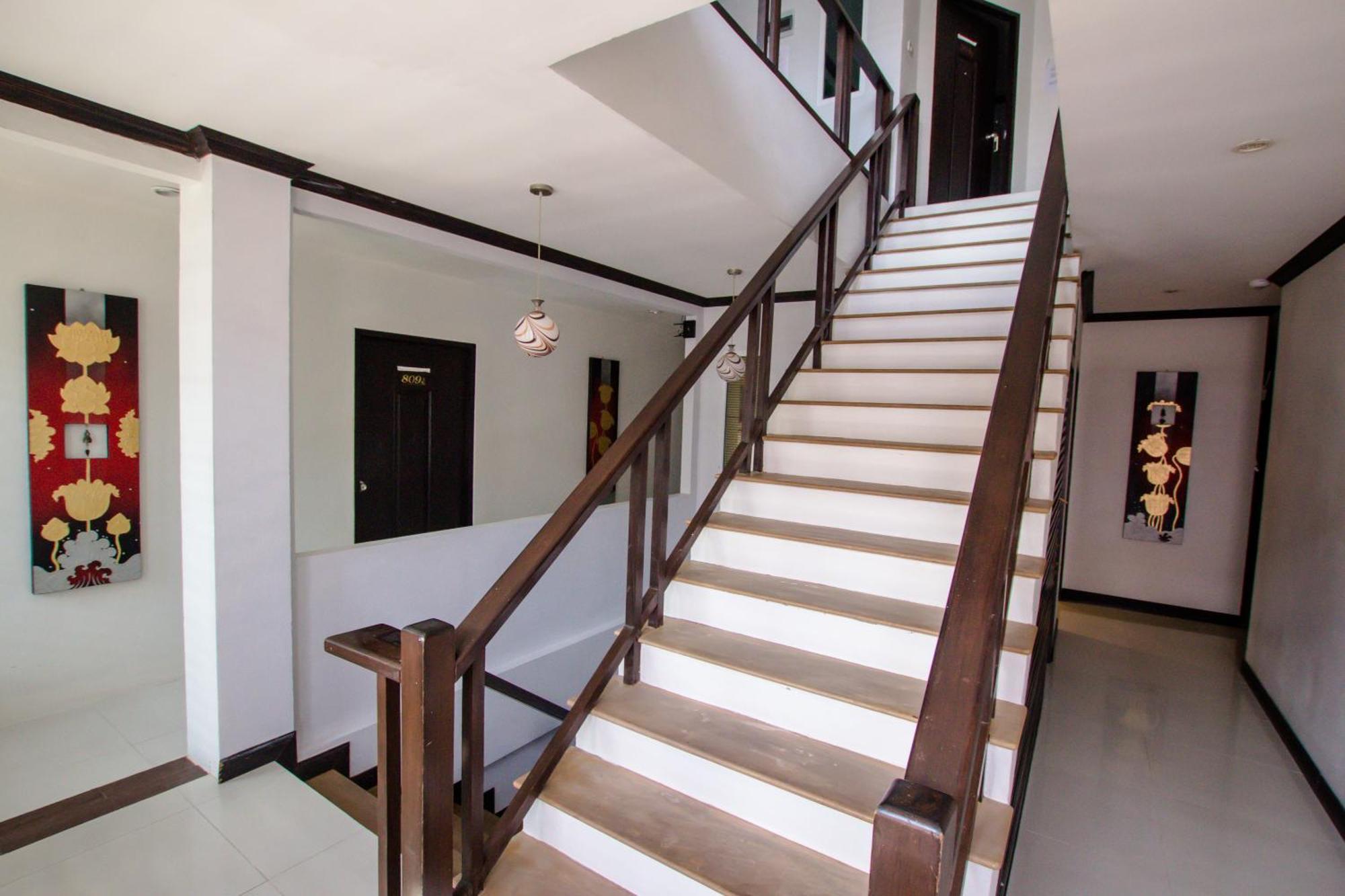 Queen Boutique Hotel 3*