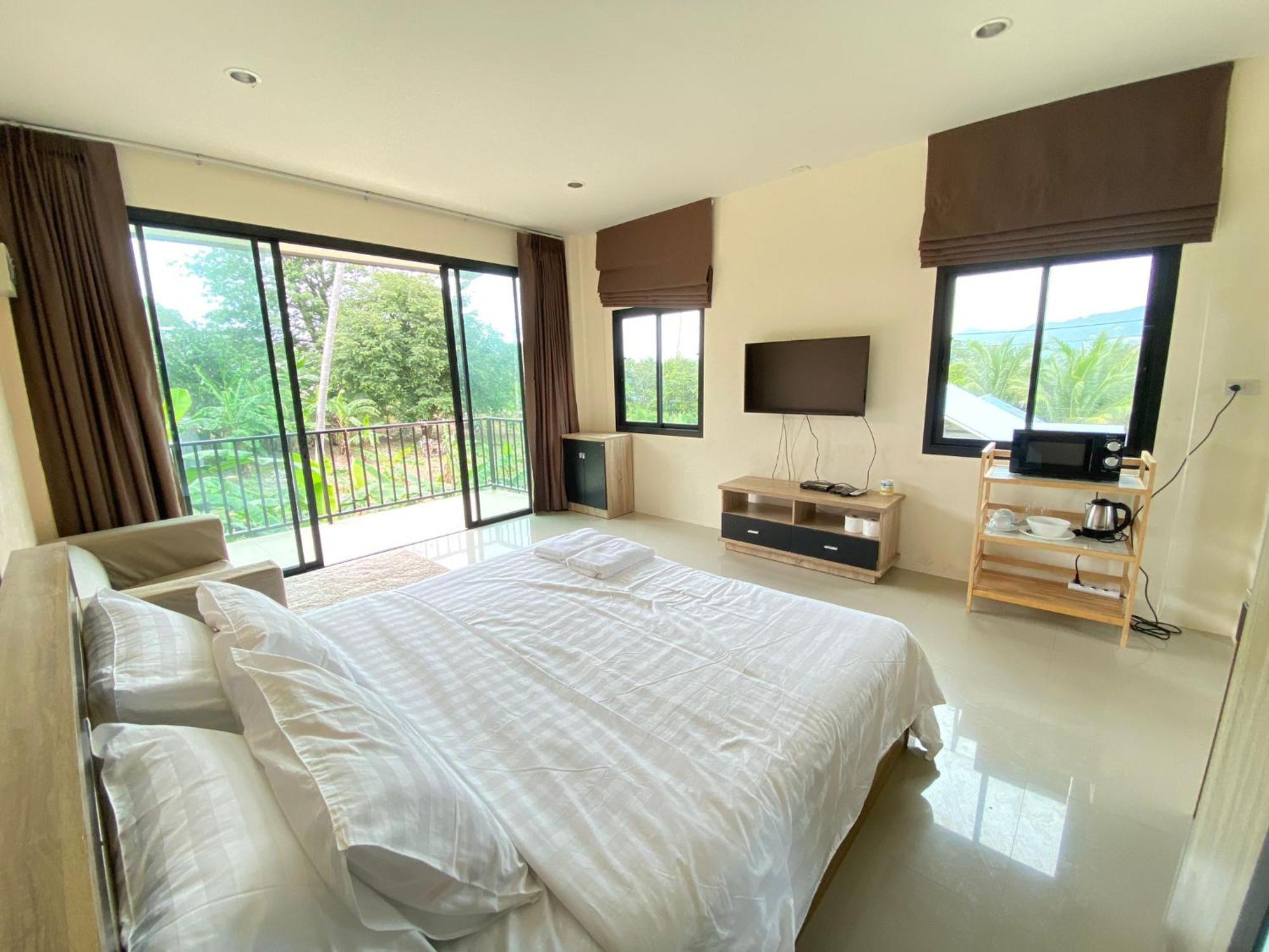 Cozy Center Apartment