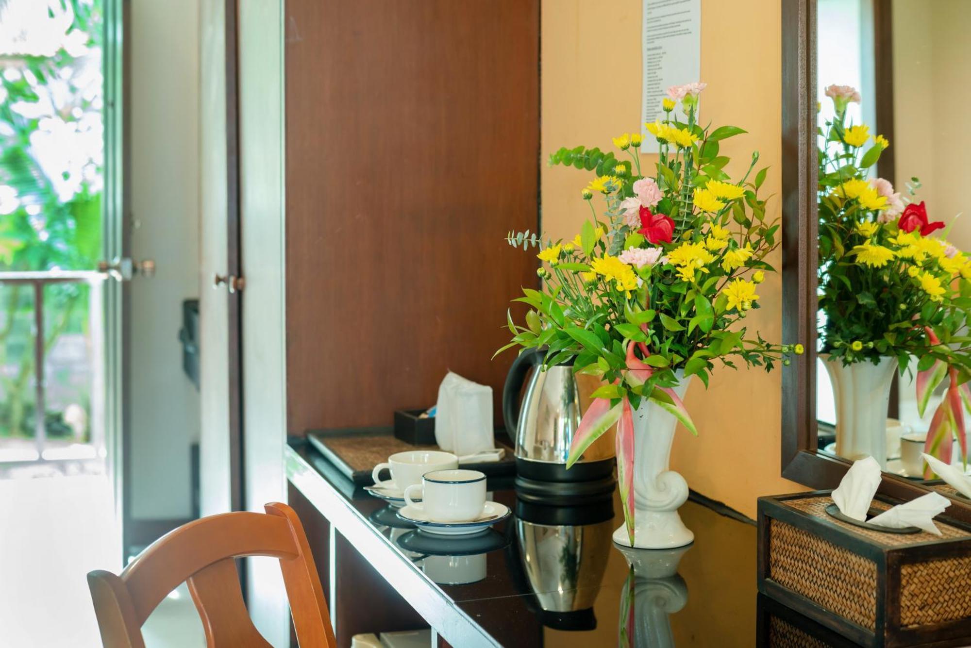 The Florist 3*