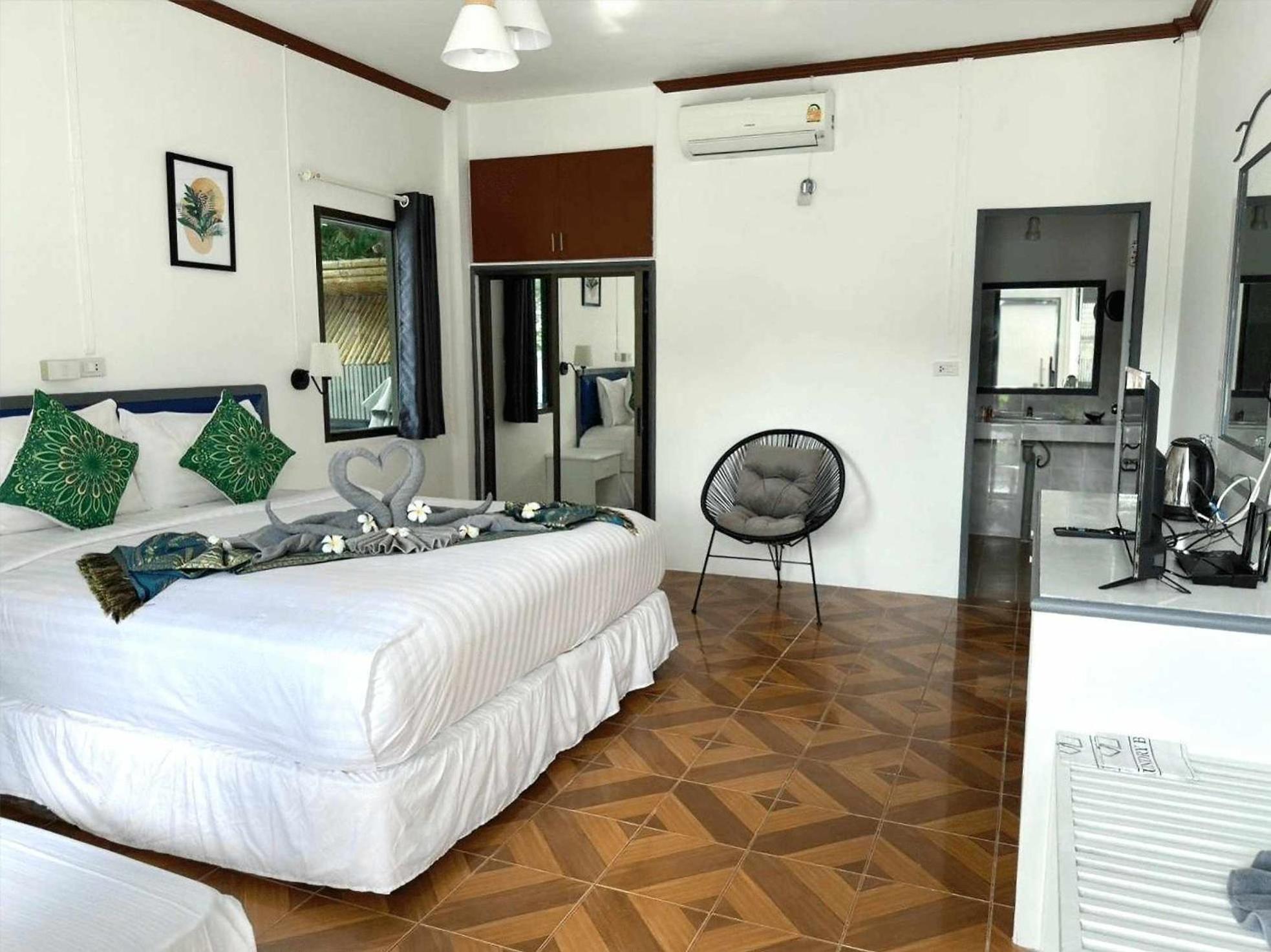 Bay Hotel