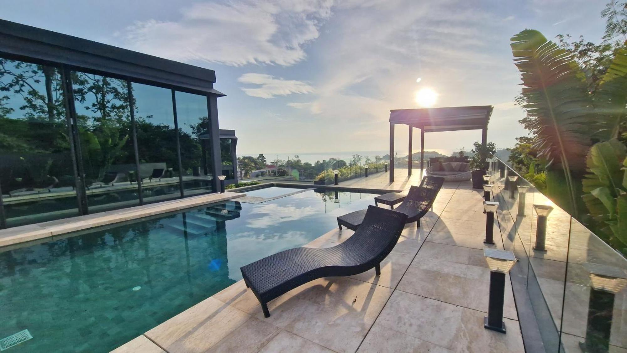 Obsidian, With Staff, Sea View And Walk To Choeng Mon