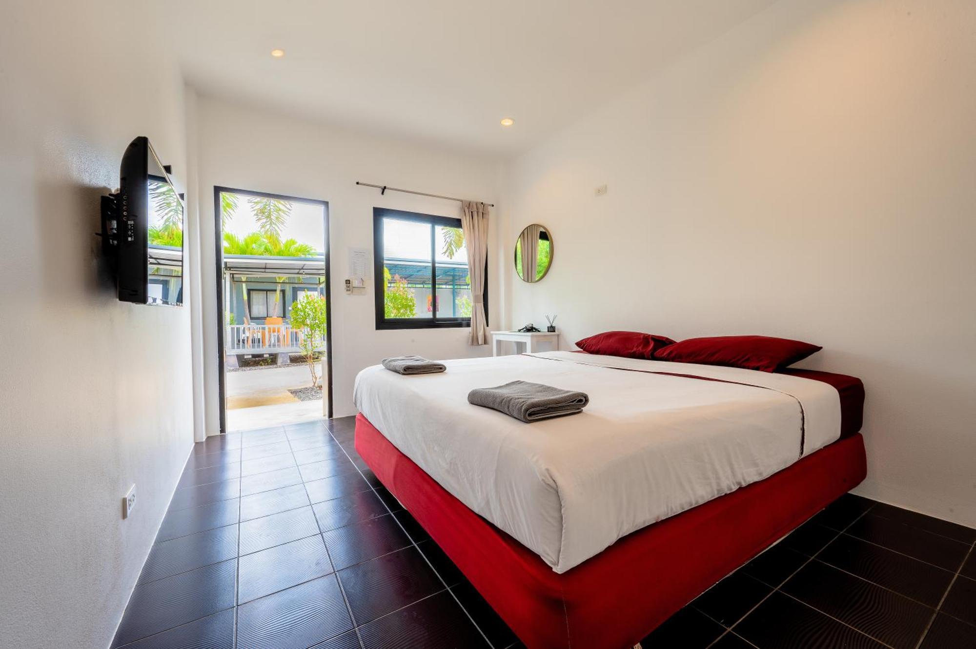Samui Backpacker Hostel