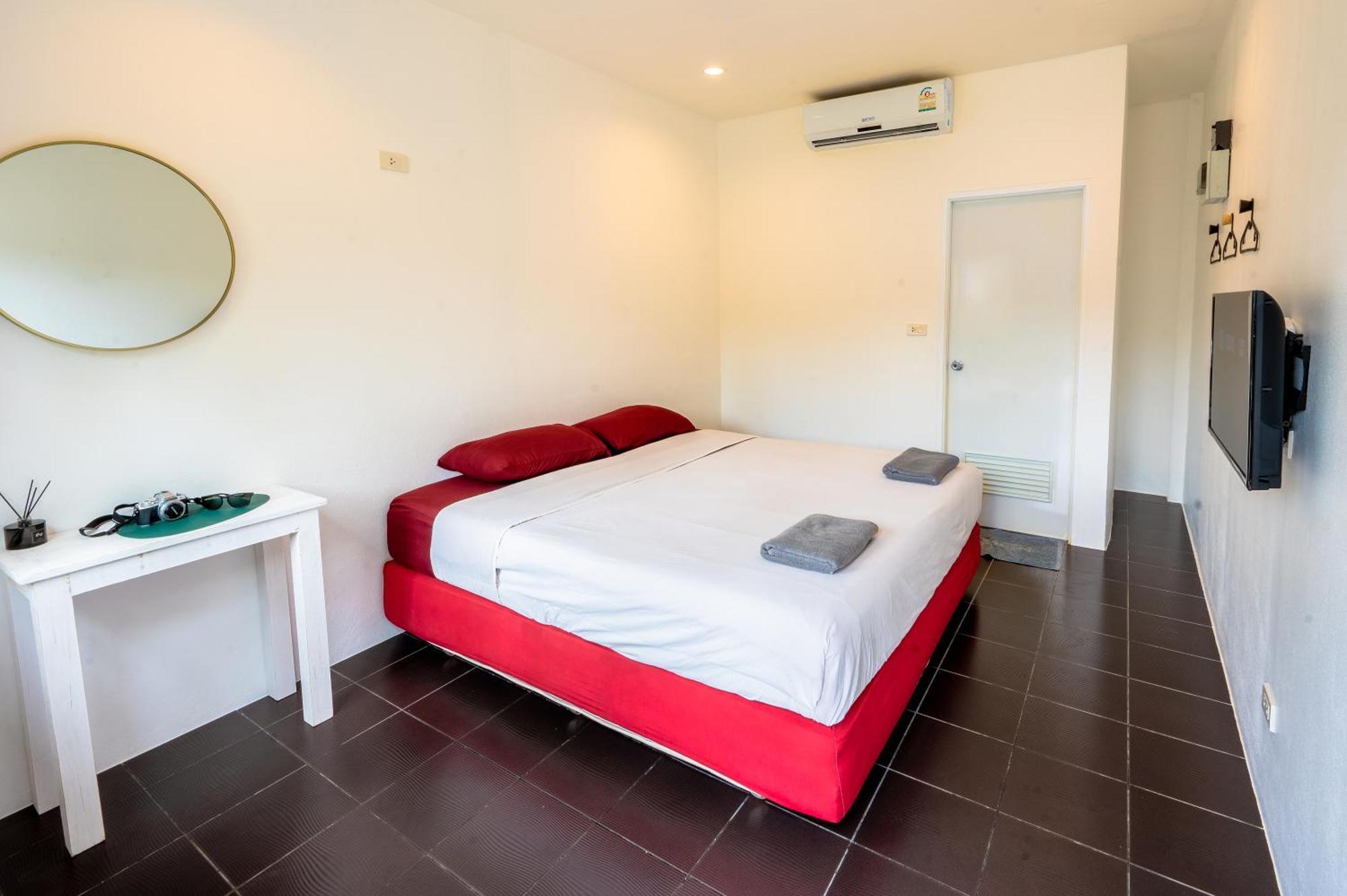 Samui Backpacker Hostel *
