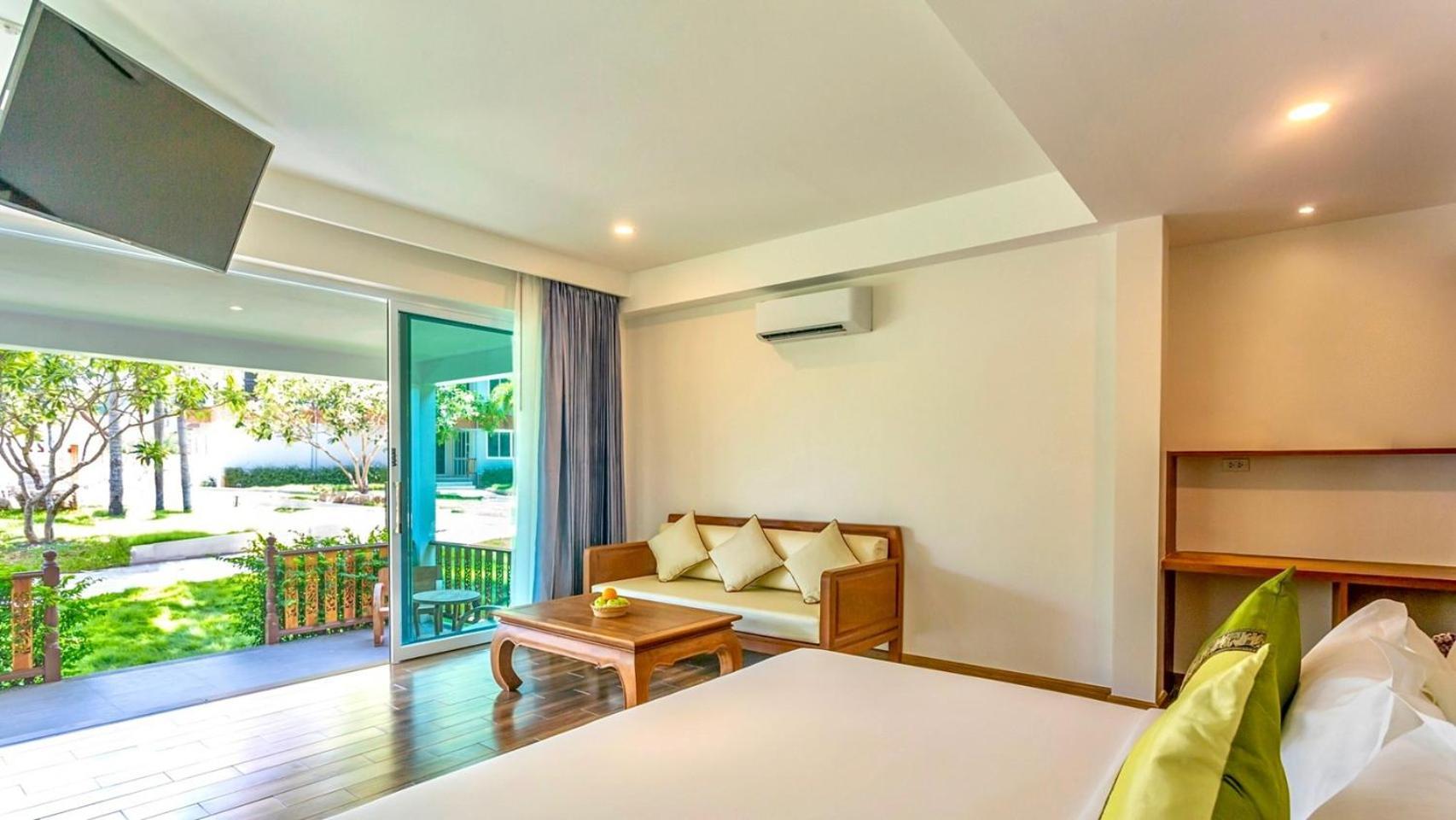 Aura Samui 4*