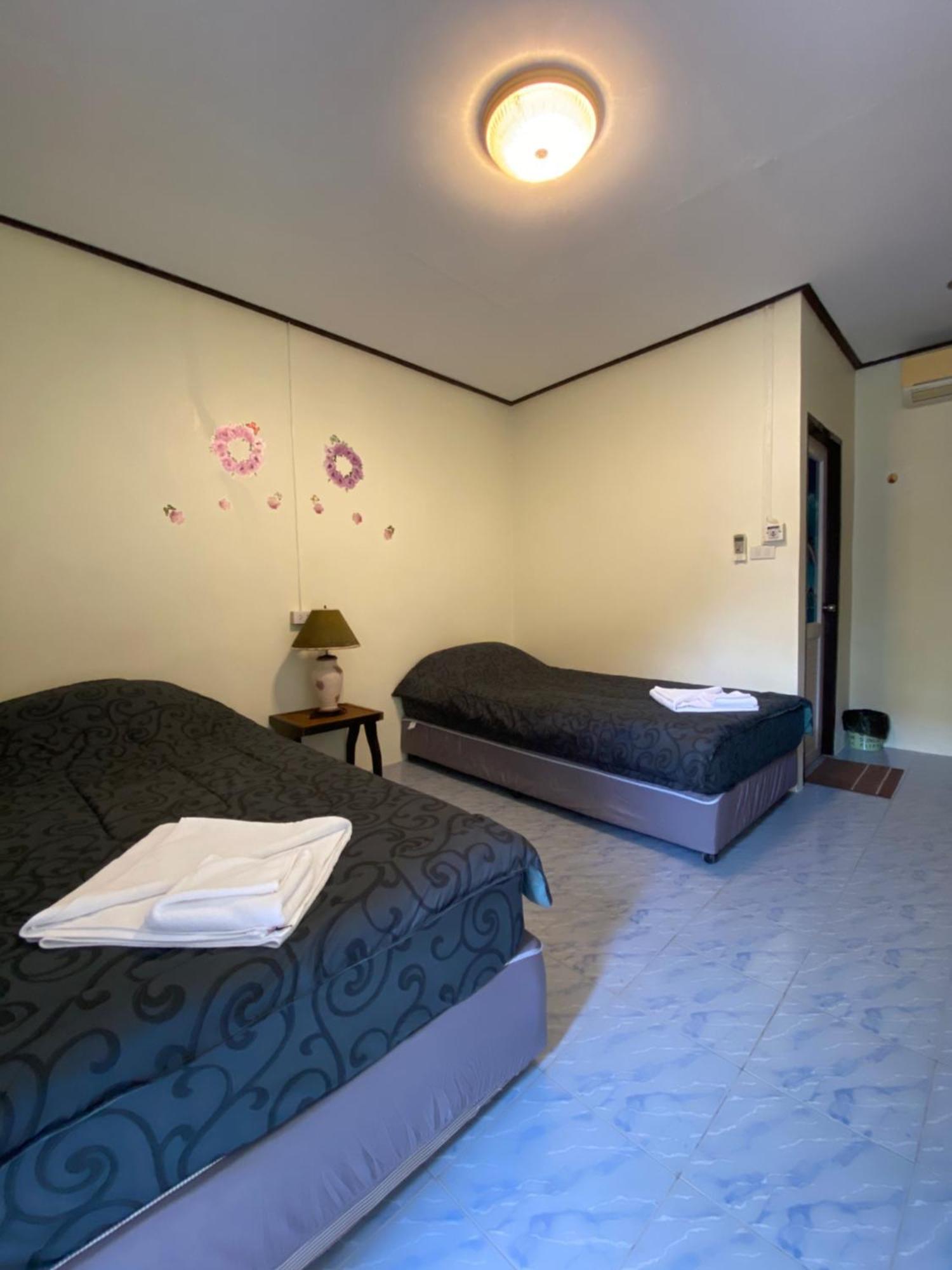 Resort Baan Rom Mai