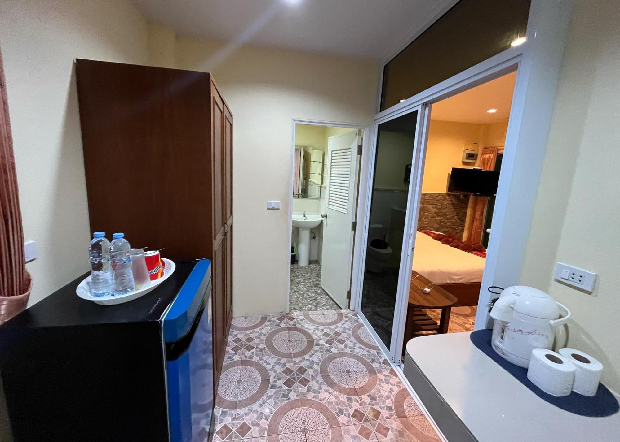 Mae Somboon House *