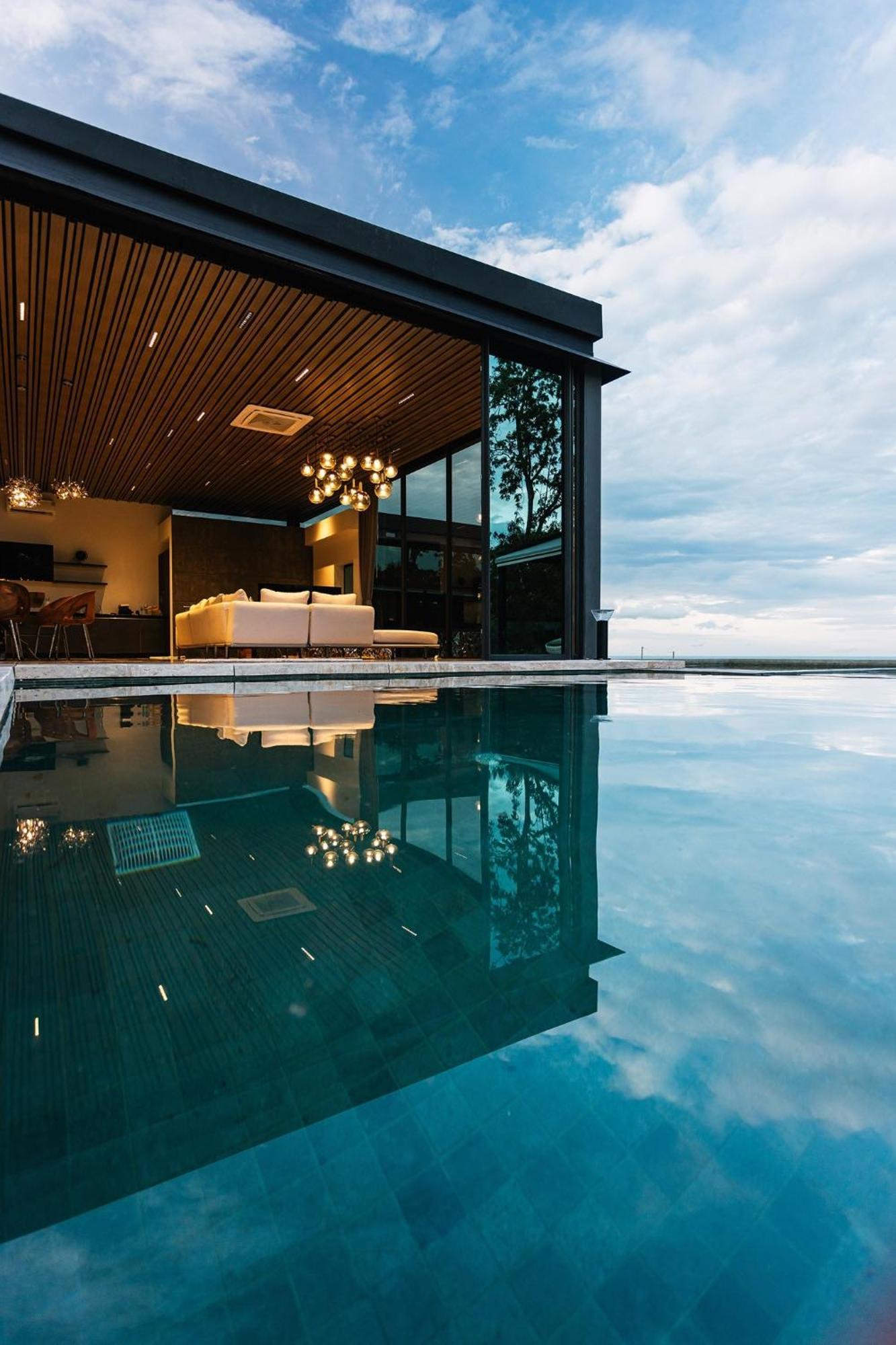 Obsidian, With Staff, Sea View And Walk To Choeng Mon