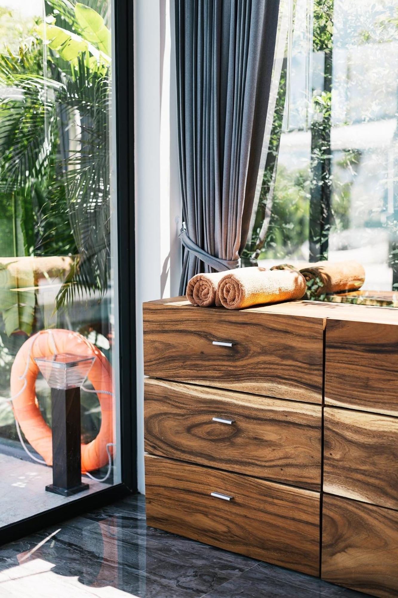 Villa Obsidian, With Staff, Sea View And Walk To Choeng Mon
