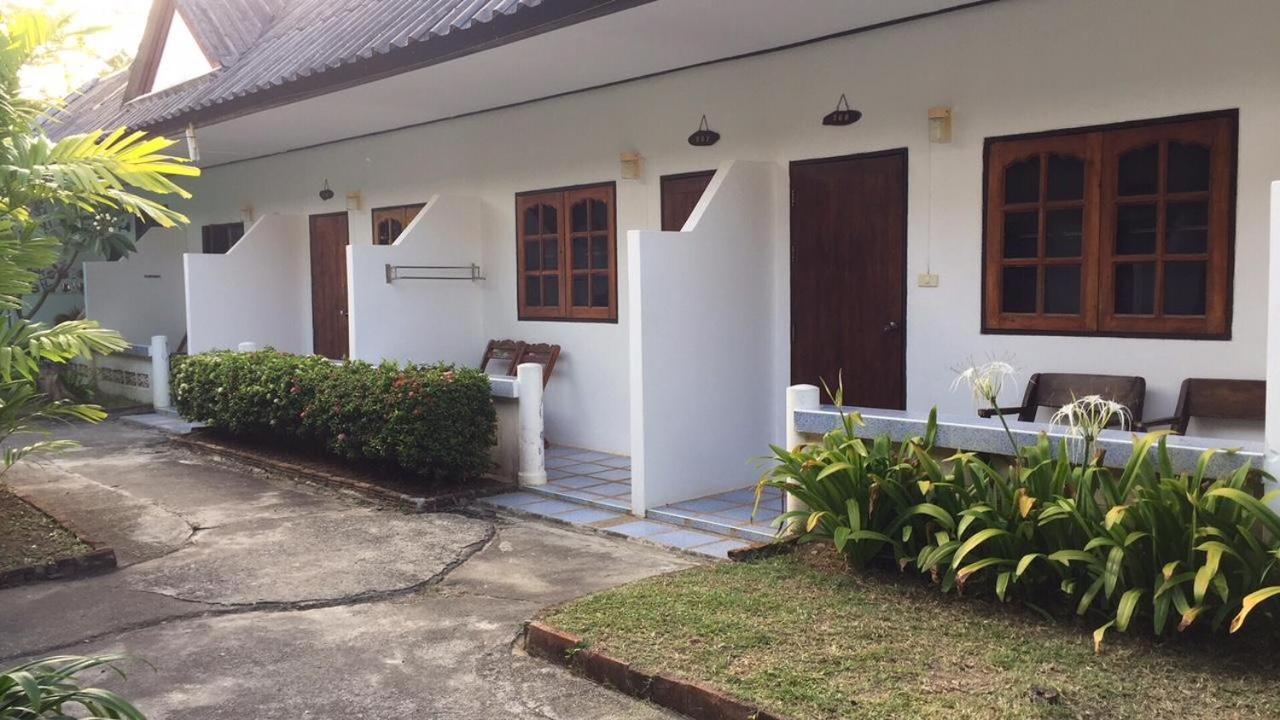 Baan Rom Mai Resort 2*