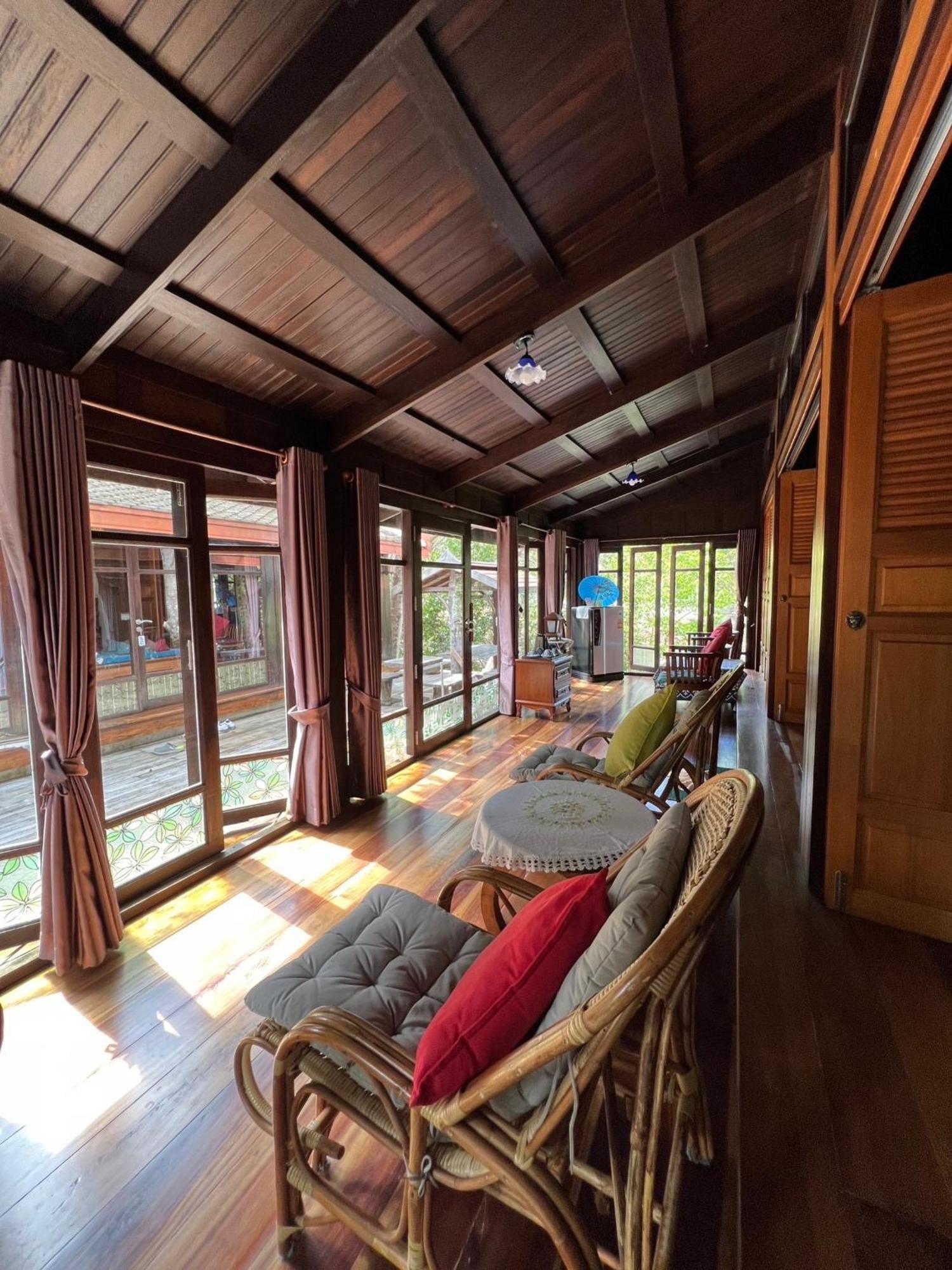 Sasitara Thai Villa *