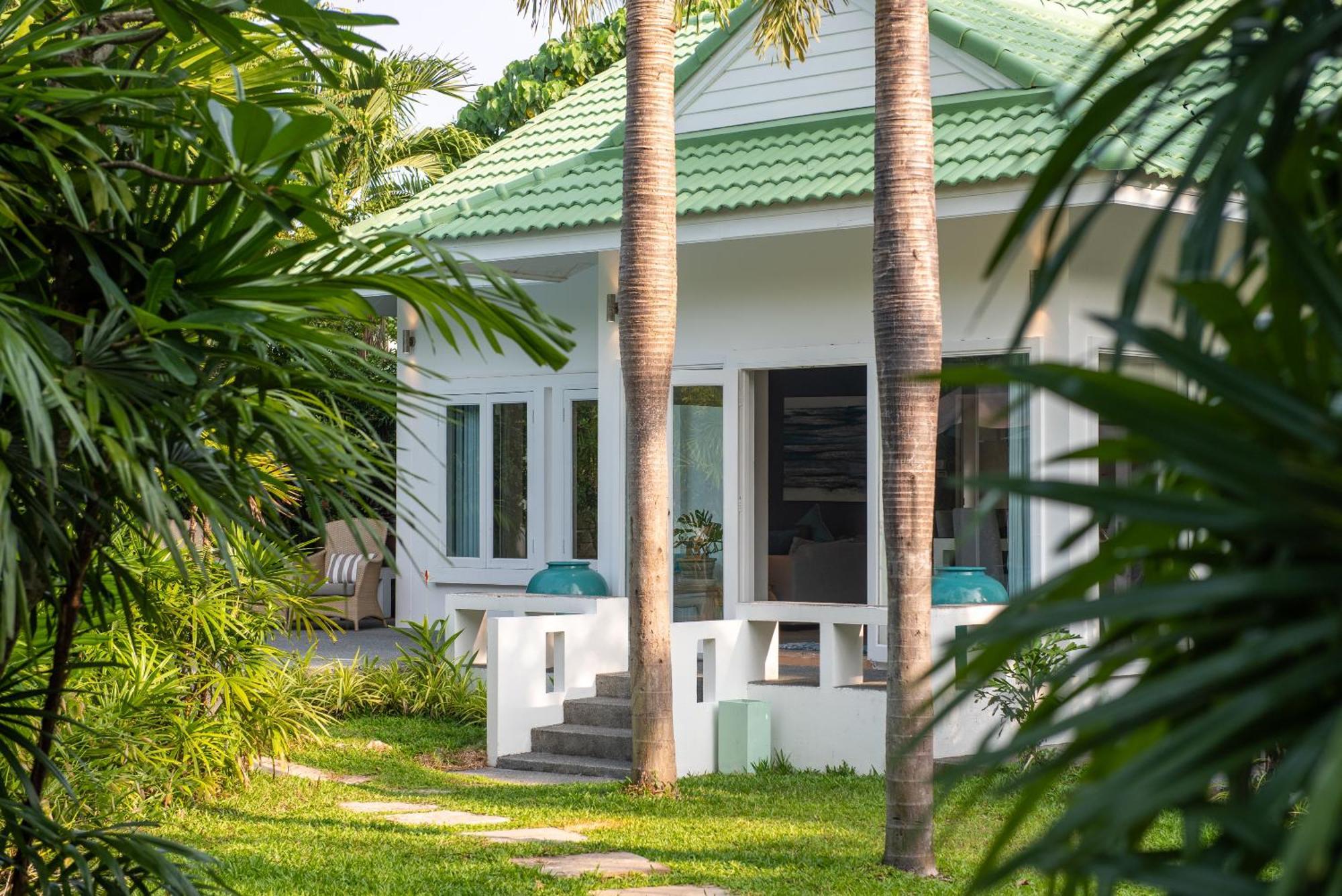2br Baan Orchid, Seconds To