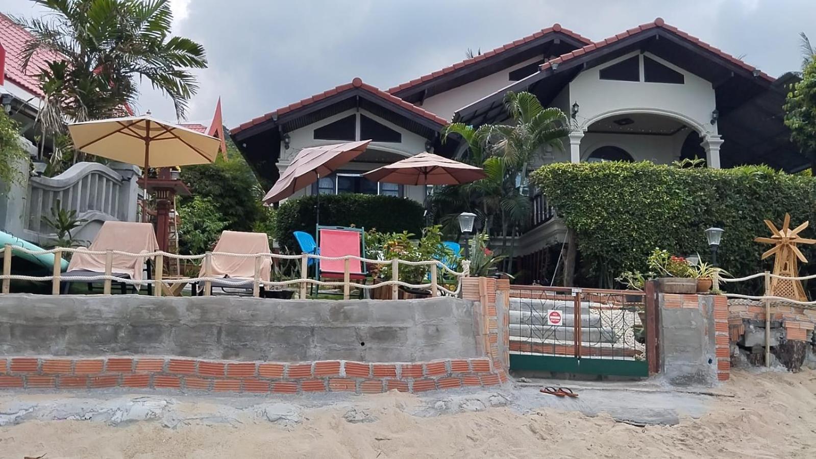 Villa Luxury Front Sea Private Villa, 3 Bedroom On The Bang Po Maenam ,ko Samui *