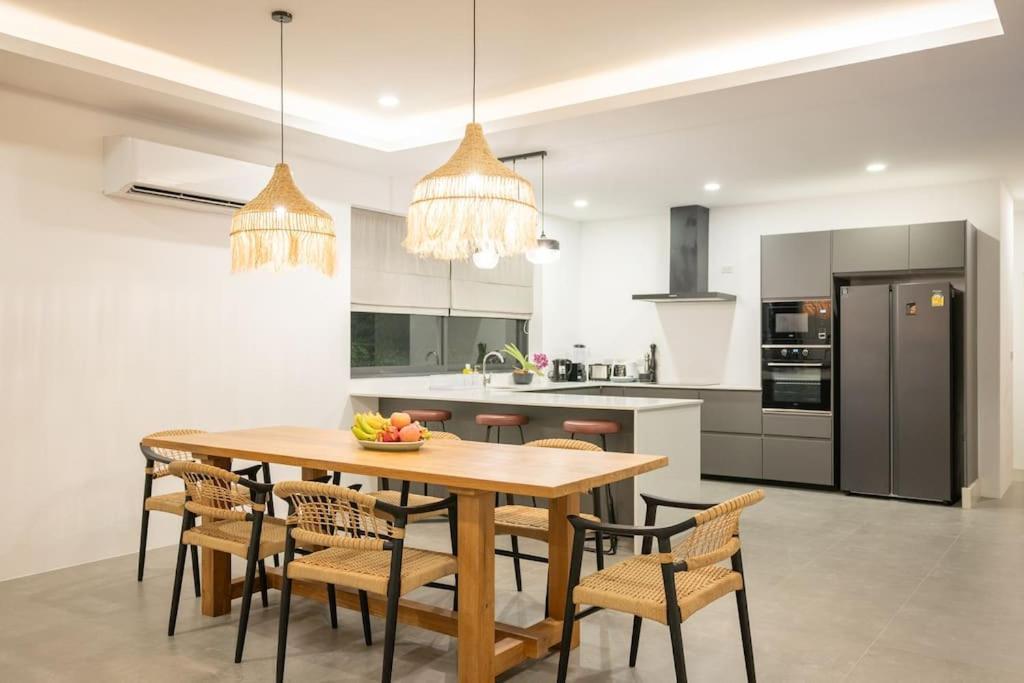 Modern 3 Bedroom Villa! Kbr16 *