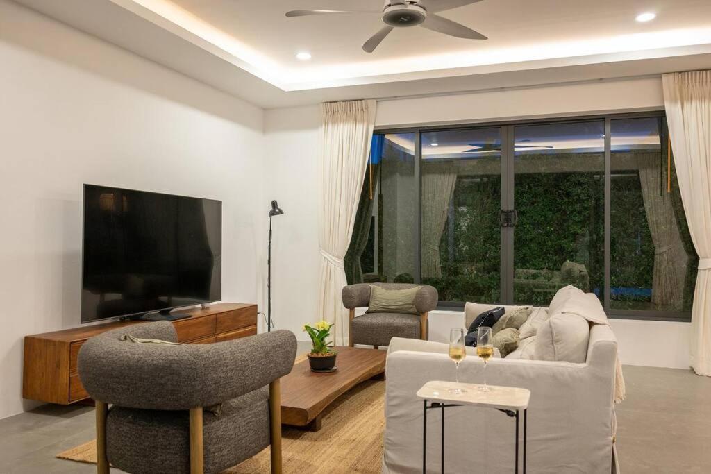 Modern 3 Bedroom Villa! Kbr16 Villa *