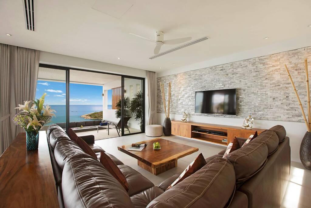 Villa View *